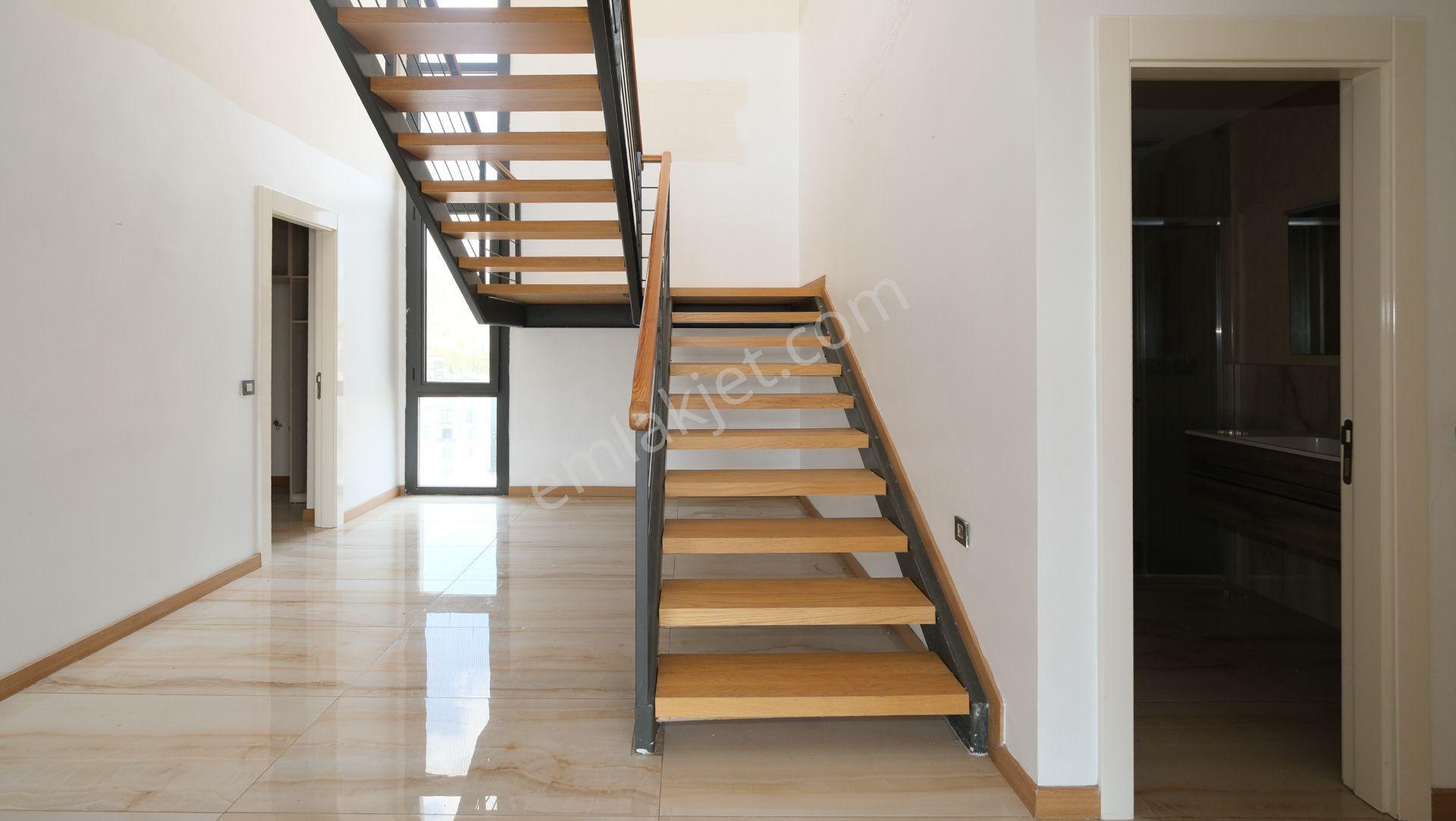 Çayyolu’nda Park Caddesi Vivendi Sitesi’nde 5+1 Teraslı Dubleks Daire - Görsel 14