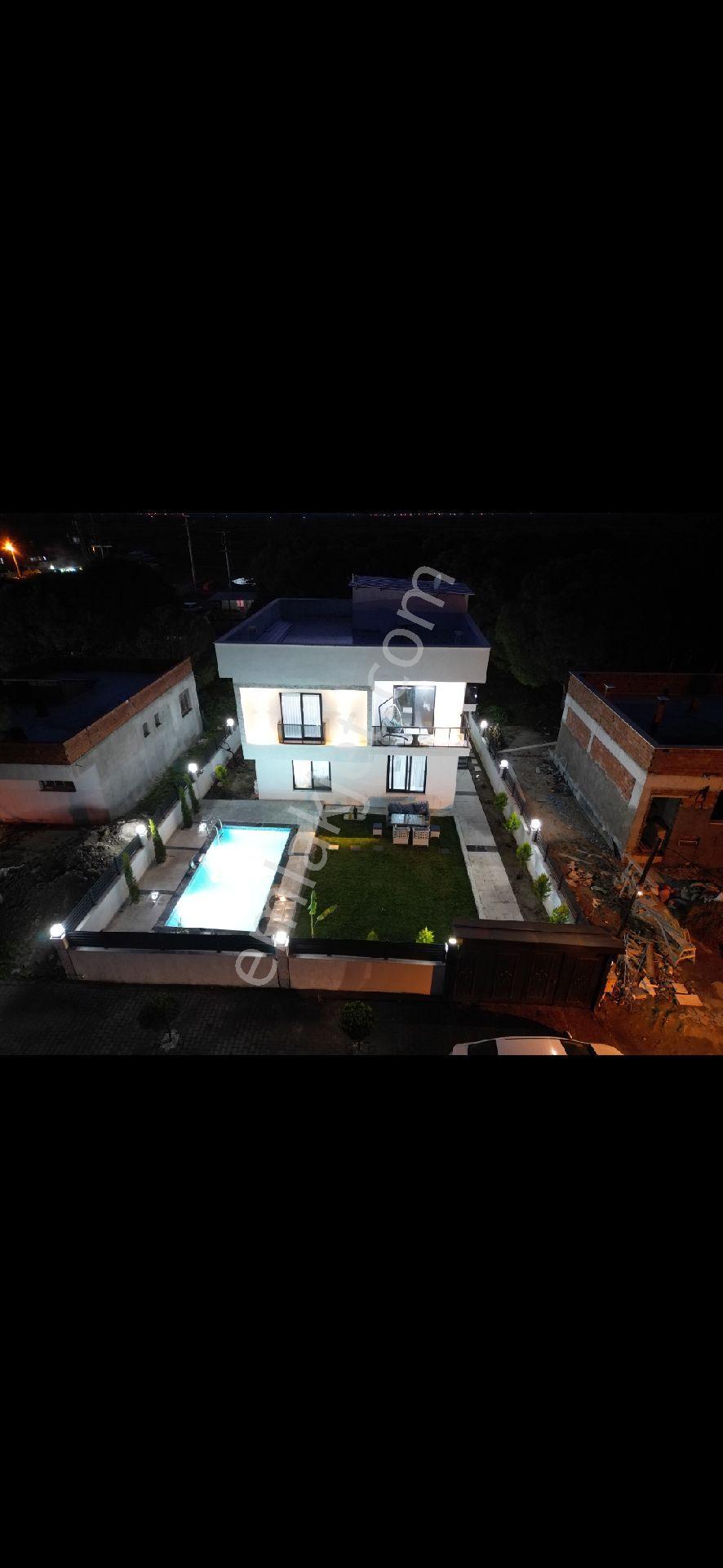 Vizyon Gayrimenkul Den Saruhanlı Adiloba Koyunde Satılık Villa - Görsel 3