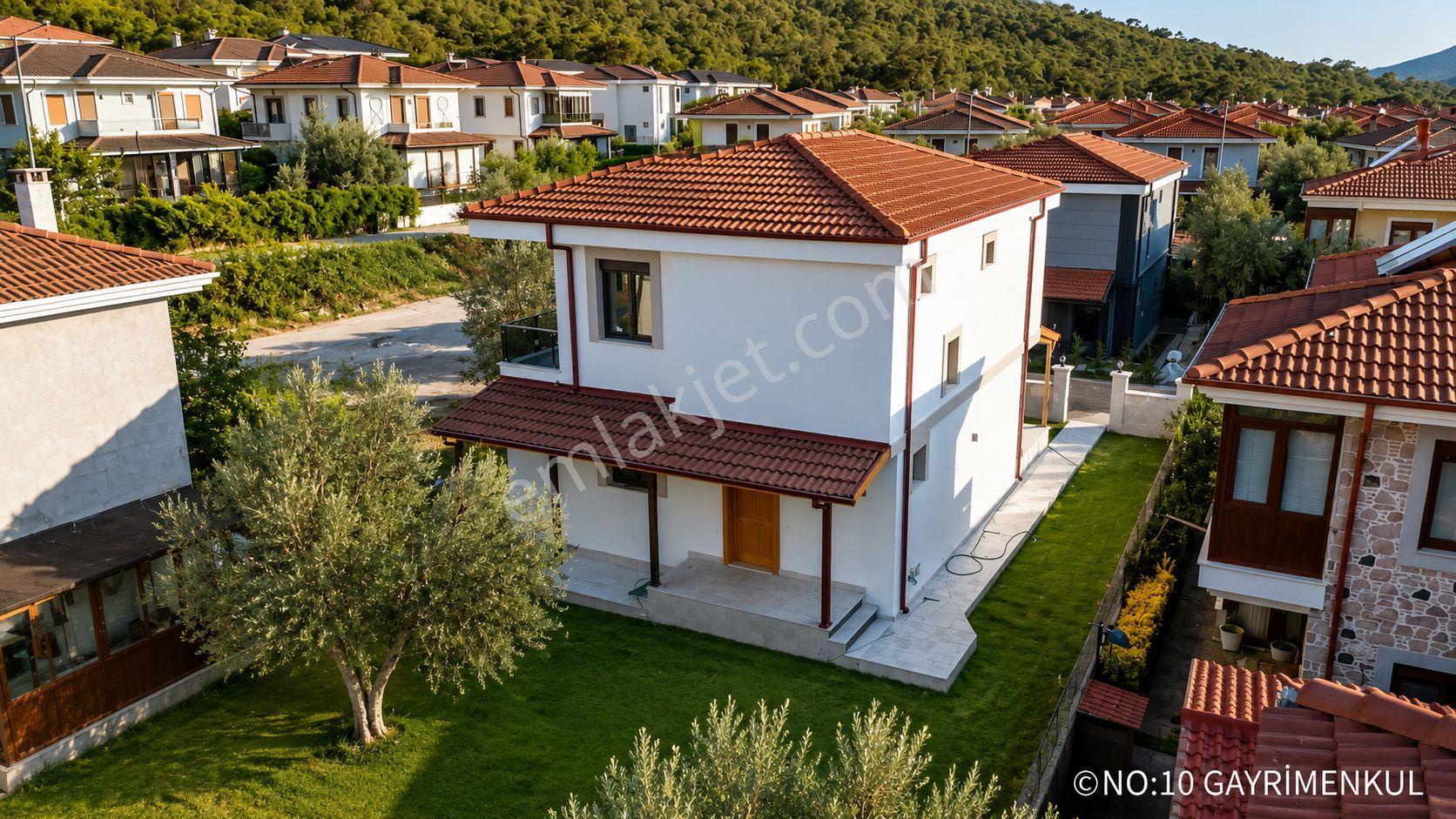 No:10 Gayrimenkul’den Ayvalık Sefa Çamlık'ta 310m² Arsa İçinde Denize 800m 3+1müstakil Dubleks Villa - Görsel 3