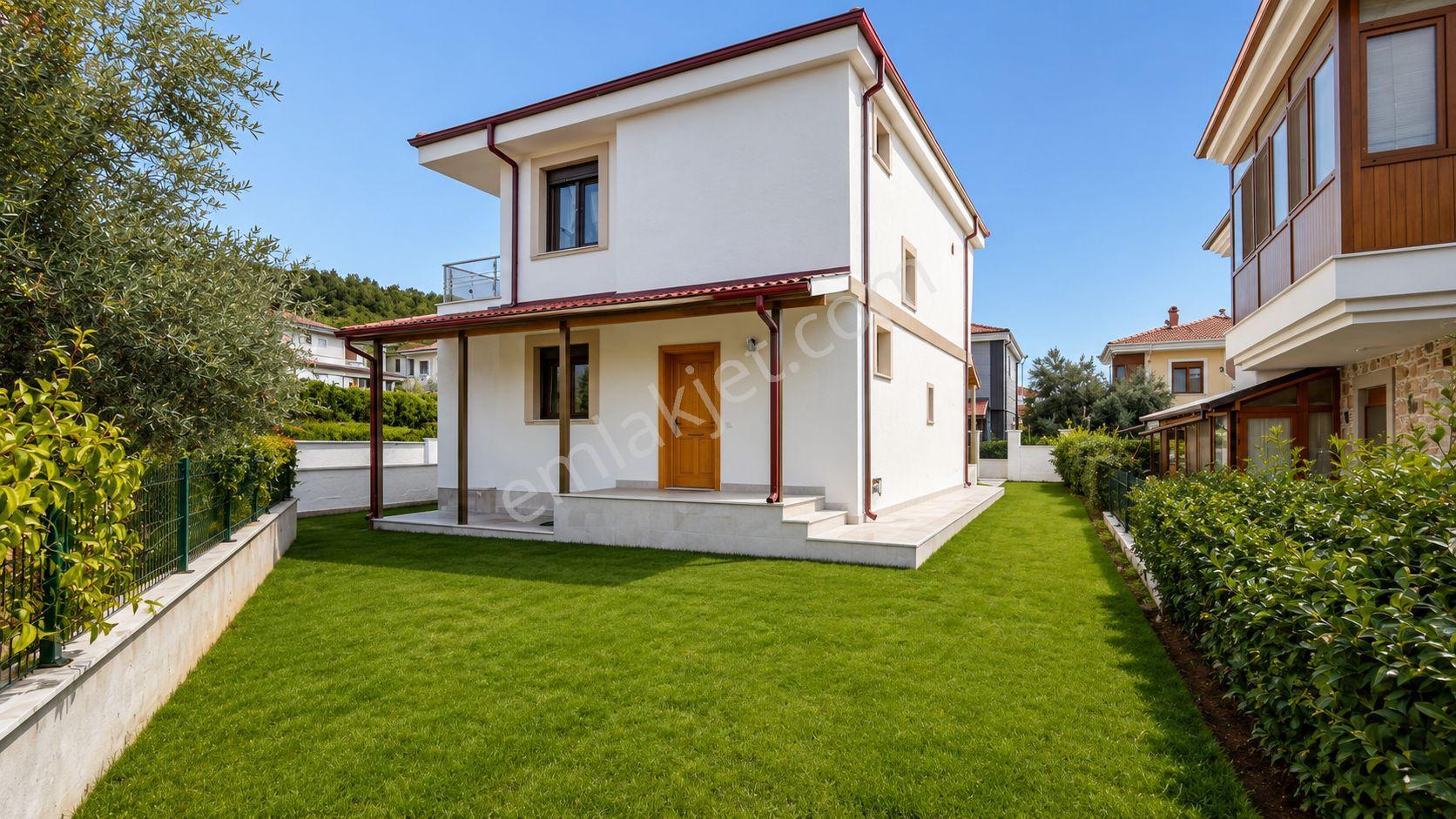 No:10 Gayrimenkul’den Ayvalık Sefa Çamlık'ta 310m² Arsa İçinde Denize 800m 3+1müstakil Dubleks Villa - Görsel 9