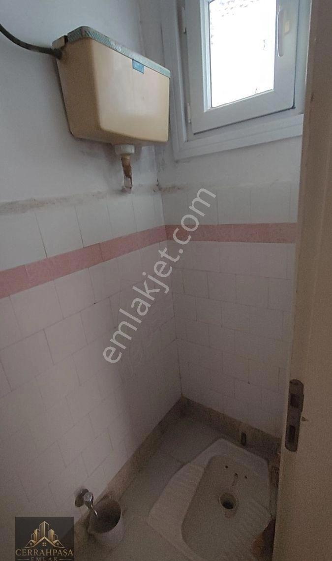 Cerrahpaşa Emlaktan Fatih Cerrahpaşa'da Geniş Balkonlu 2+1 Satılık Daire - Görsel 13
