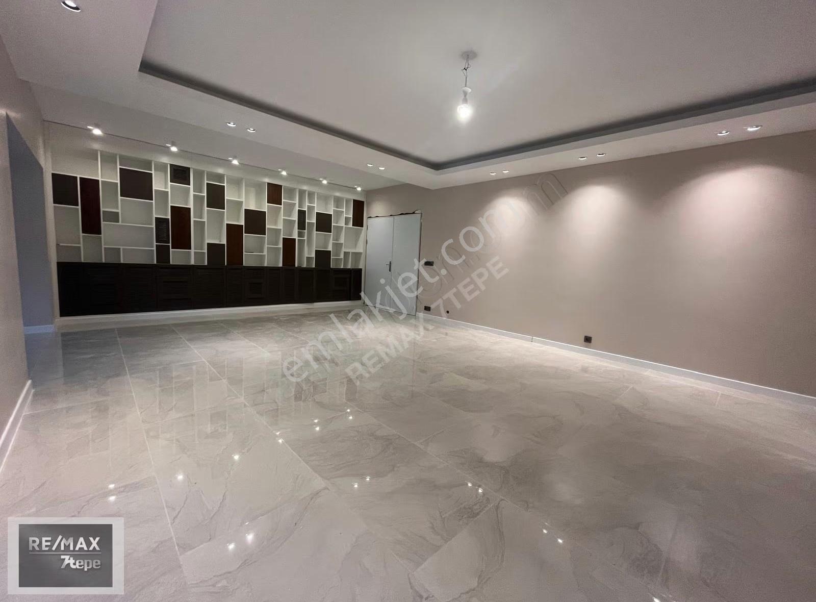 Acarkent'te Düz Girişli, Özel Havuzlu Ultra Lüks Kiralık Villa - Görsel 2