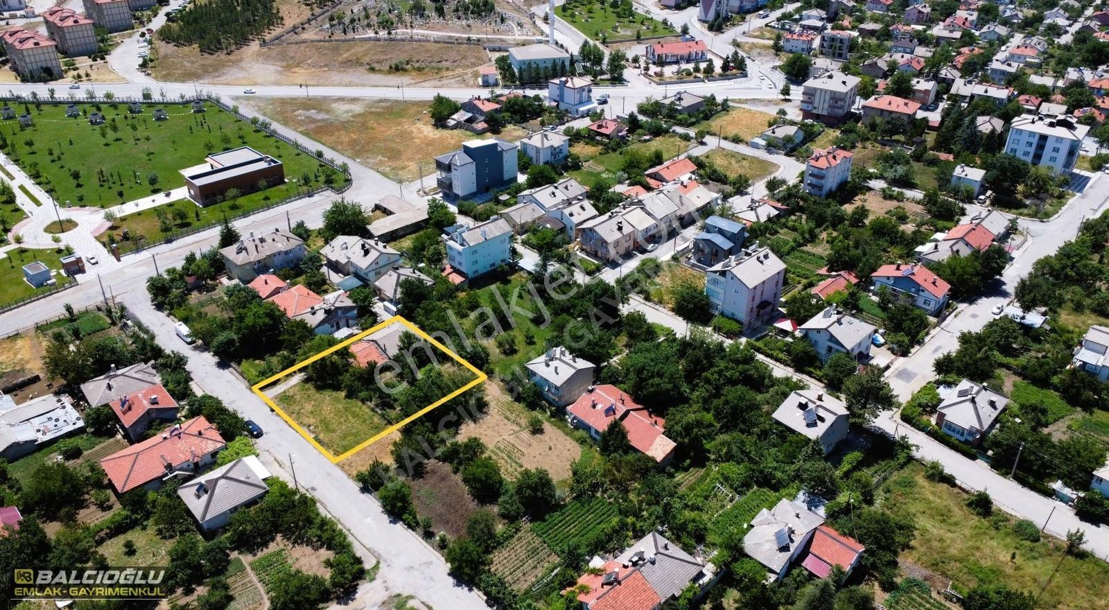 Degirmenci Mah. Satılık Arsa - 643 M² - Millet Bahçesi Yanı
