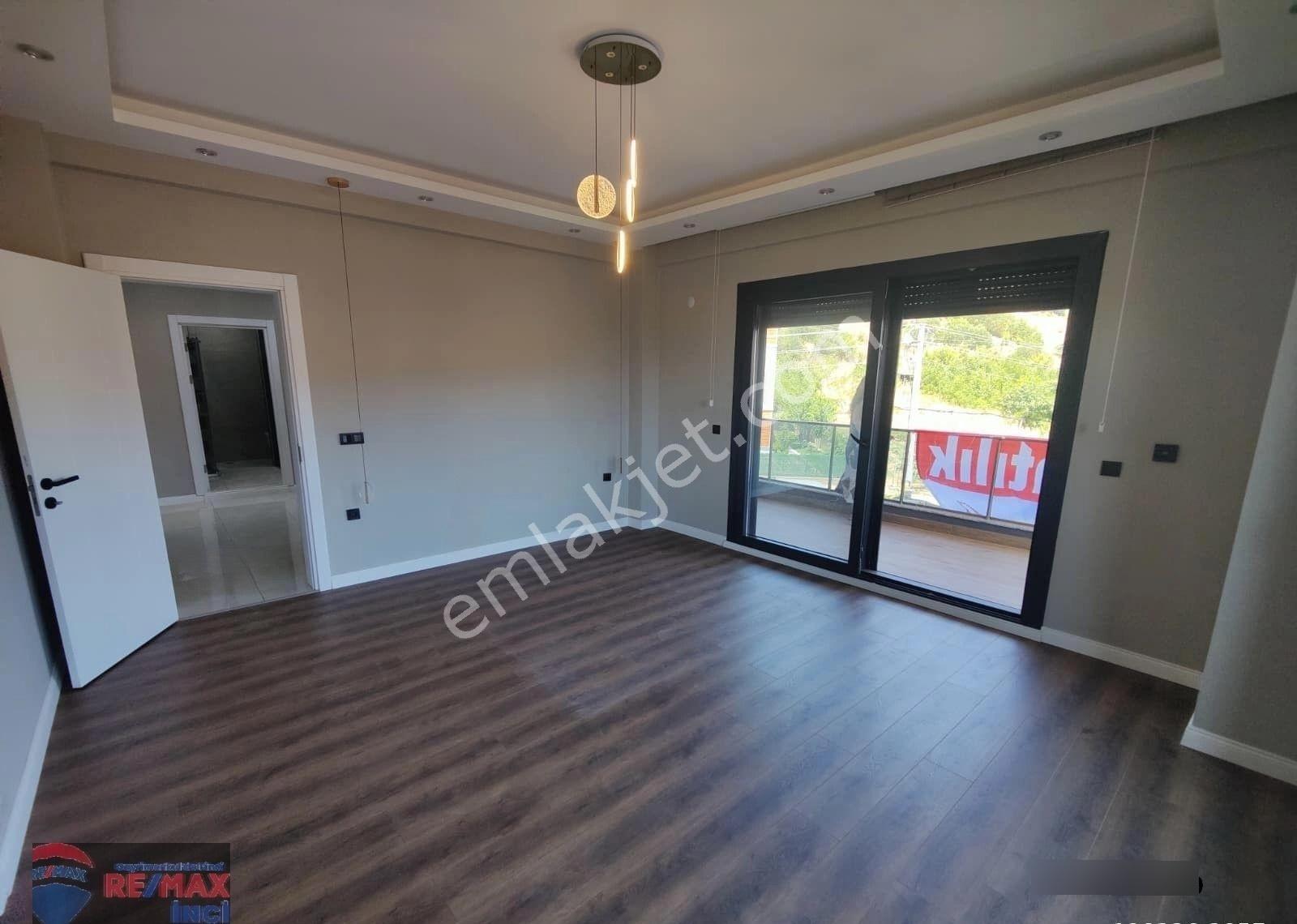 Re/max İnci'den Karesi Kuva-i Milliye 'de Satılık 6+1 Akıllı Ev Sistemli Bahçeli Tripleks Villa - Görsel 26
