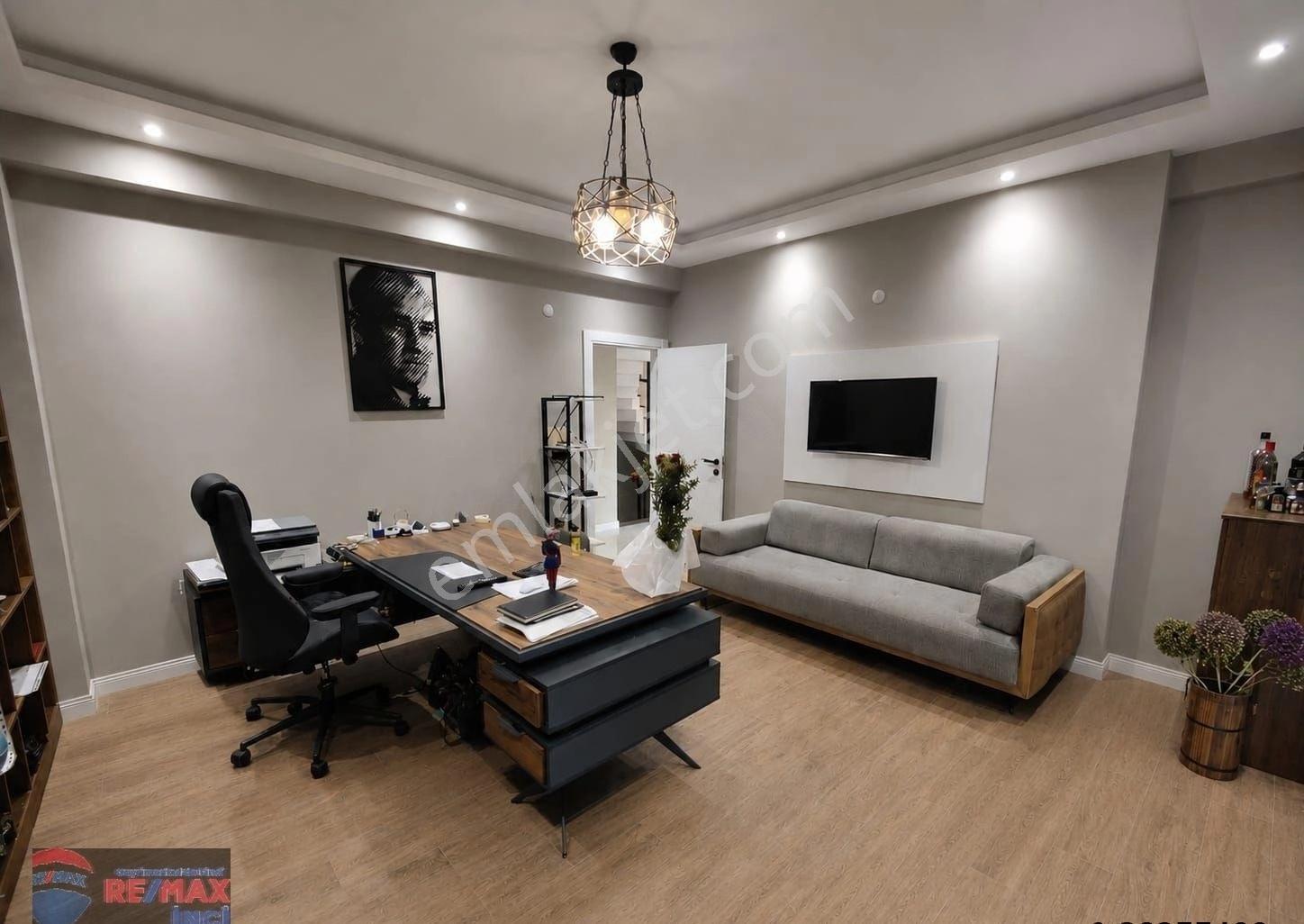 Re/max İnci'den Karesi Kuva-i Milliye 'de Satılık 6+1 Akıllı Ev Sistemli Bahçeli Tripleks Villa - Görsel 42