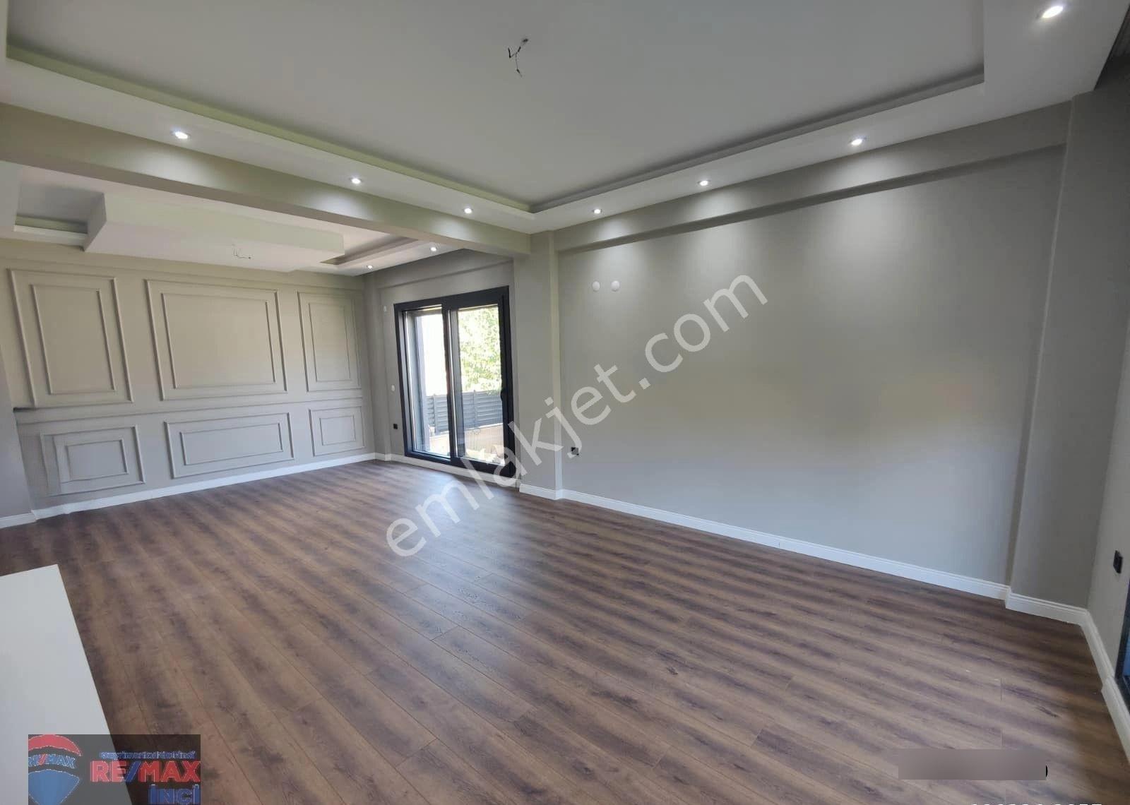 Re/max İnci'den Karesi Kuva-i Milliye 'de Satılık 6+1 Akıllı Ev Sistemli Bahçeli Tripleks Villa - Görsel 8