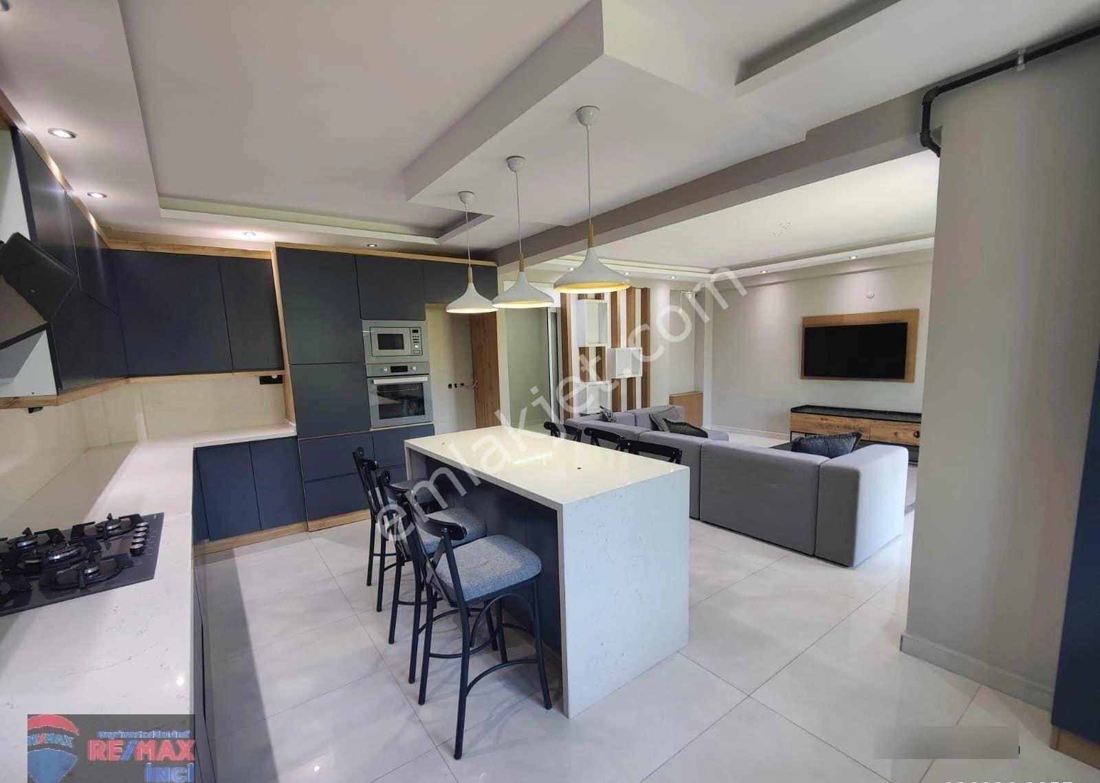 Re/max İnci'den Karesi Kuva-i Milliye 'de Satılık 6+1 Akıllı Ev Sistemli Bahçeli Tripleks Villa - Görsel 45