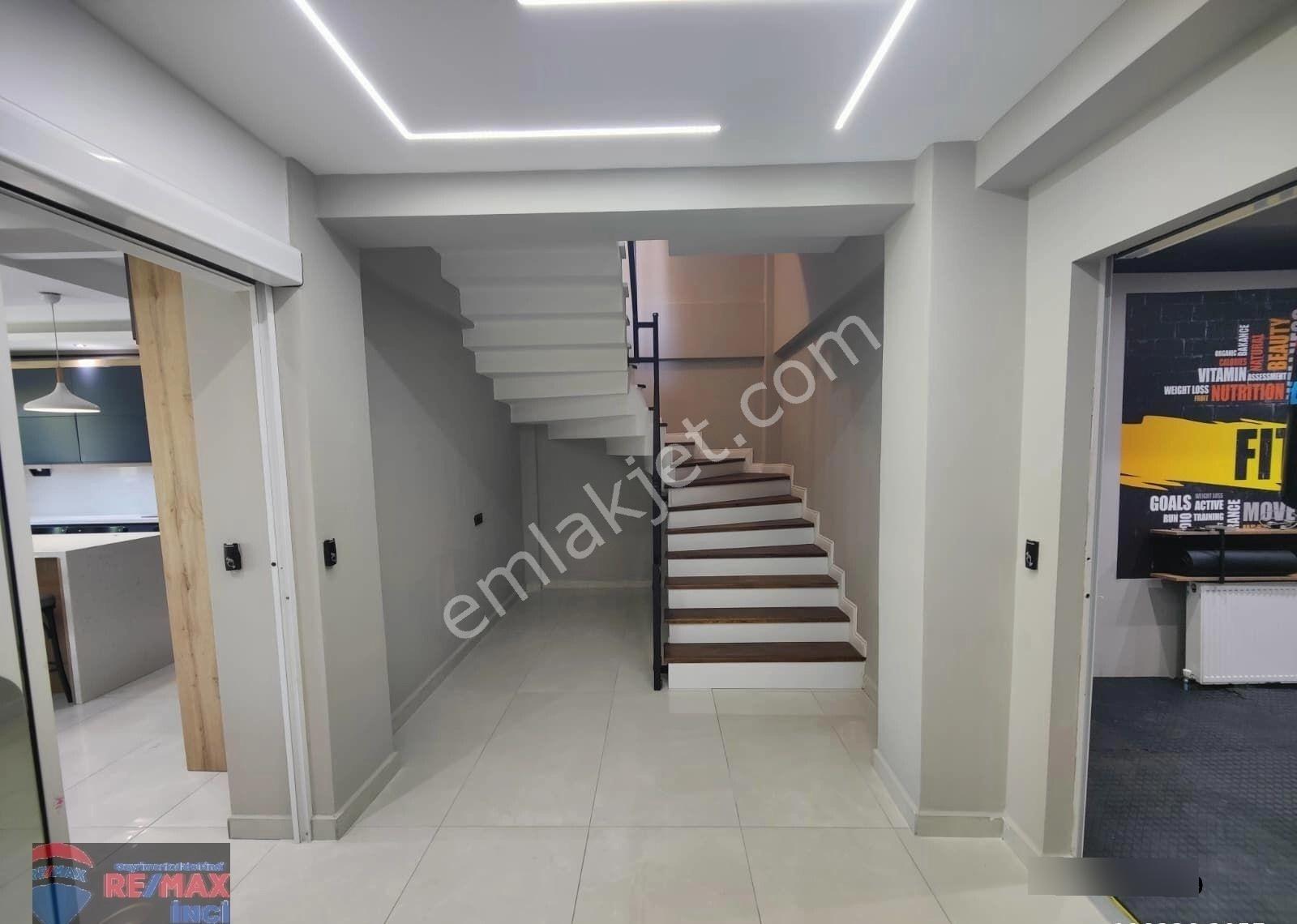 Re/max İnci'den Karesi Kuva-i Milliye 'de Satılık 6+1 Akıllı Ev Sistemli Bahçeli Tripleks Villa - Görsel 10
