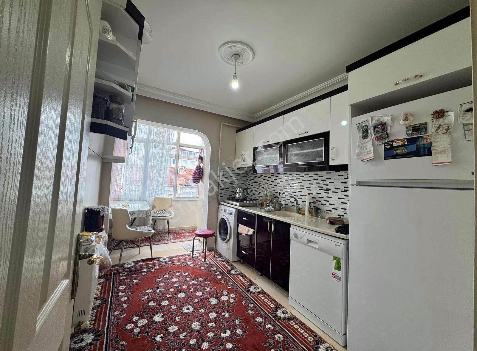 Fevzipaşa Mahallesin De Satılık 3+1 İskanlı Daire - Görsel 9