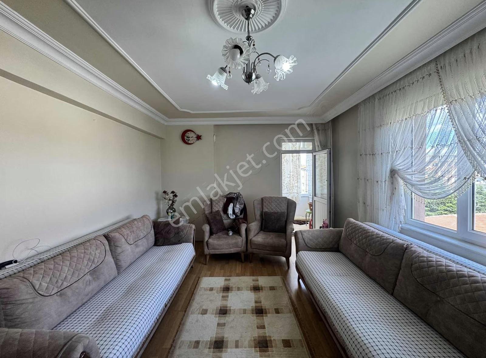 Fevzipaşa Mahallesin De Satılık 3+1 İskanlı Daire - Görsel 2