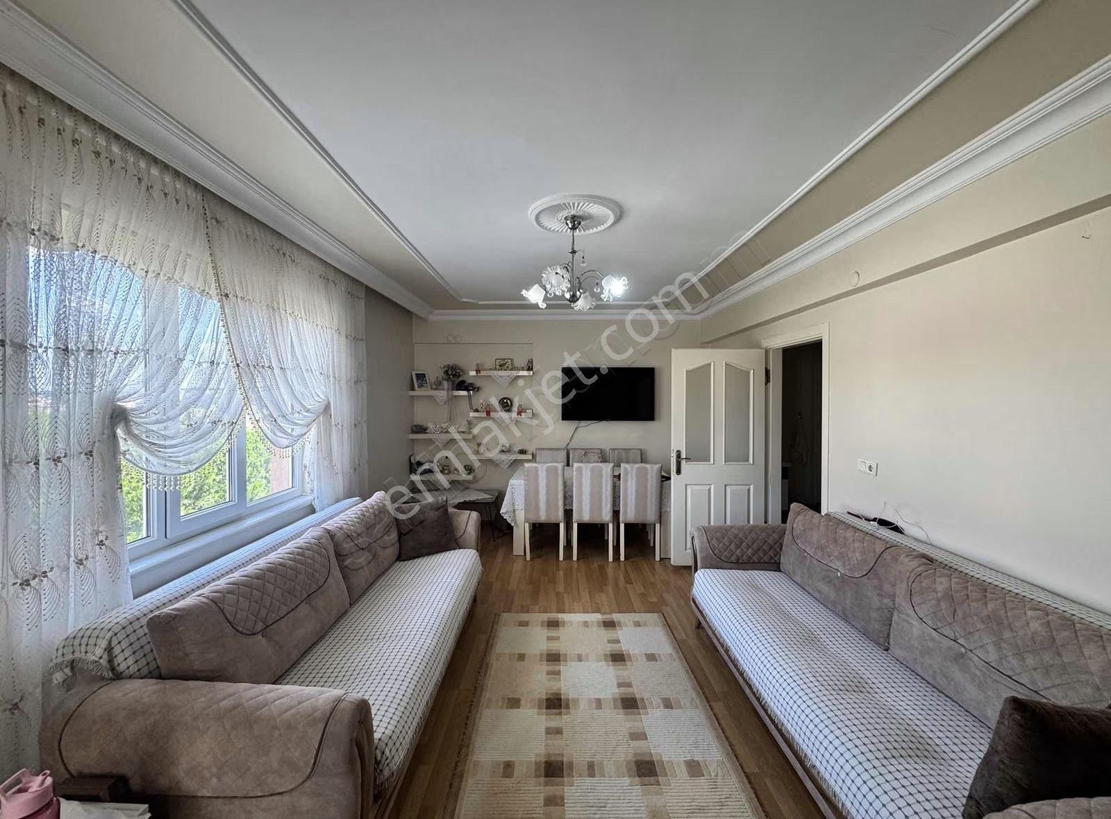 Fevzipaşa Mahallesin De Satılık 3+1 İskanlı Daire - Görsel 18