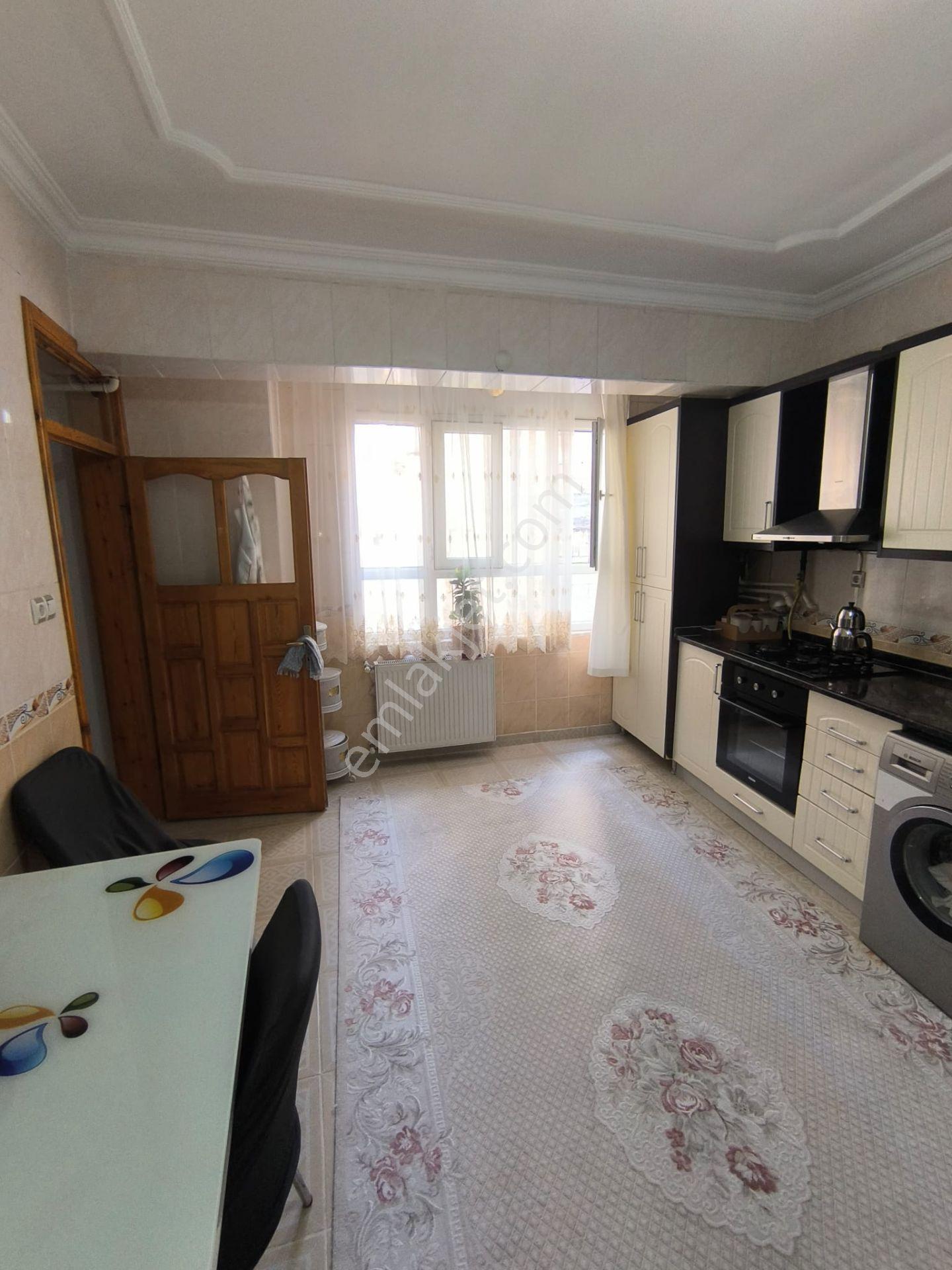 Şair Nabi Mahallesi'nde Satılk Ara Kat Temiz Ve Geniş Doğalgazlı Daire - Görsel 14