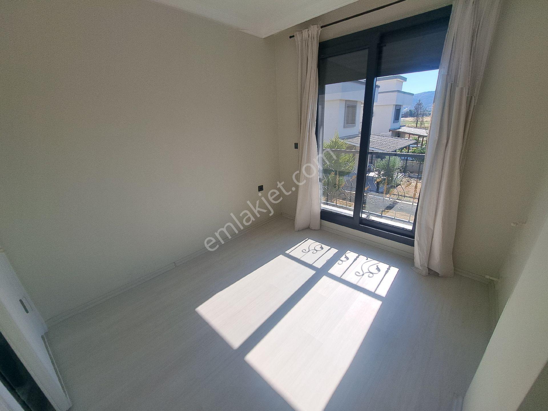 İzmir Seferihisar Doğanbey De Satılık 260m2 3+1 Villa - Görsel 32