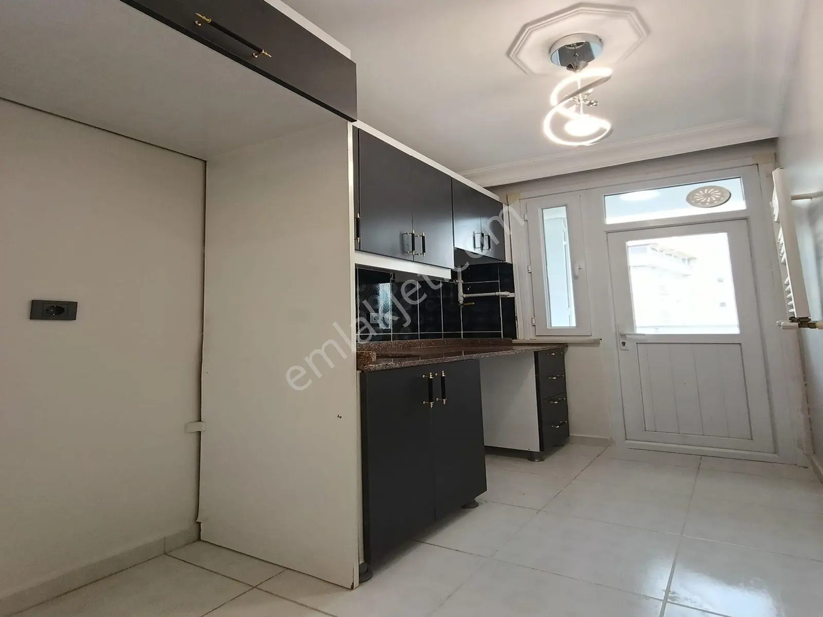 Nes Yapı'dan Metrobüse 1dk Satılık 2+1 Modern Ve Ferah Daire!!! - Görsel 7