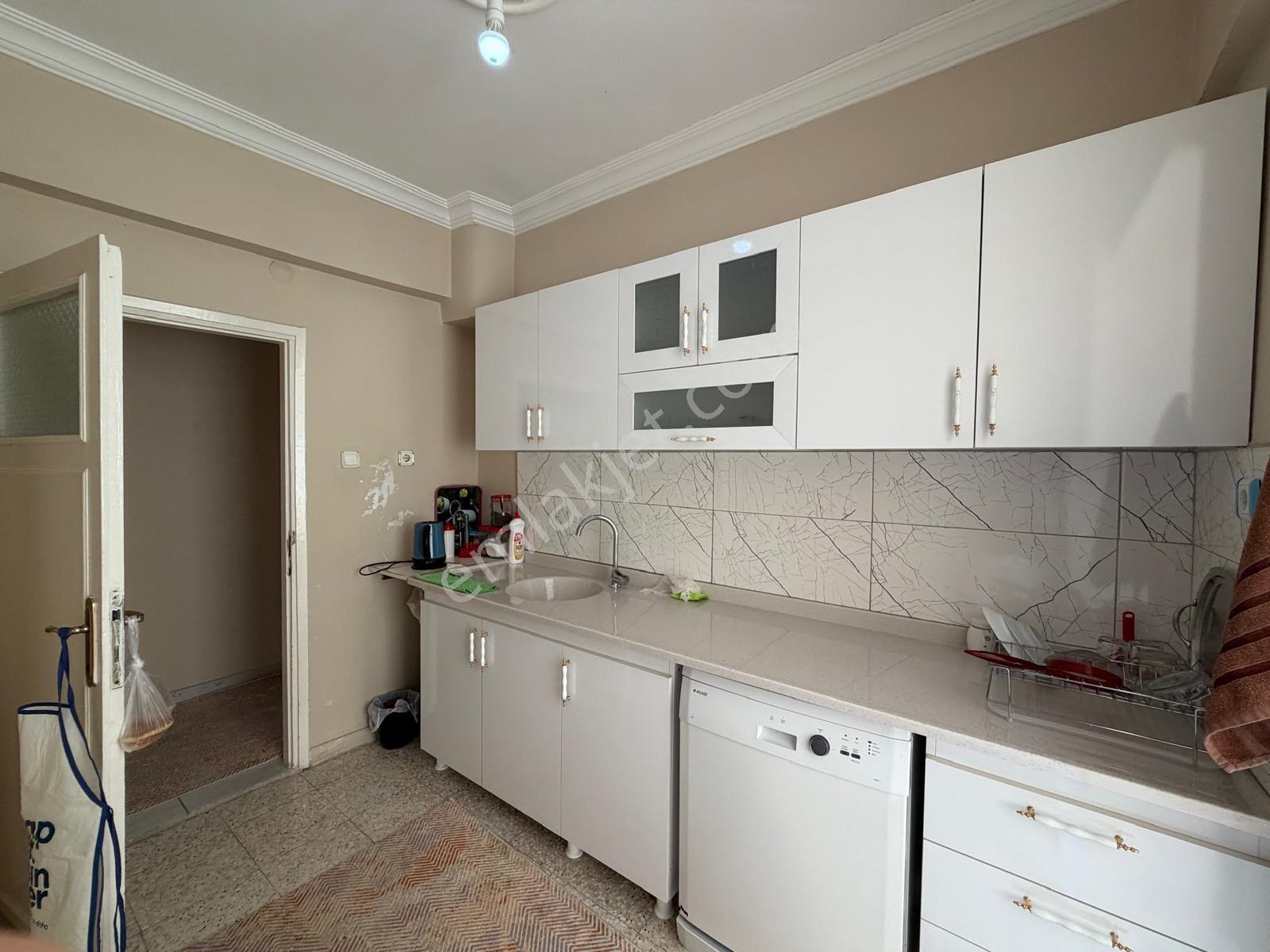 Arve'den Cumhuriyet Mh.'de Bakımlı Temiz 3+1 Satılık Daire - Görsel 26