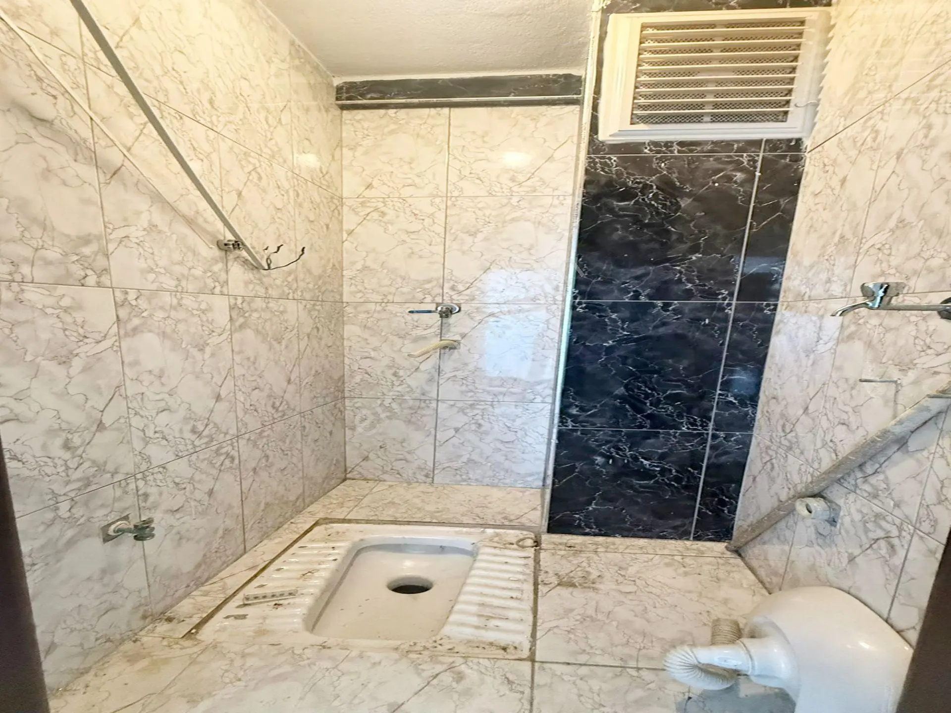 Ardıçlı Villalarına Komşu 2+1 Kelepir Satılık Arakat - Görsel 12