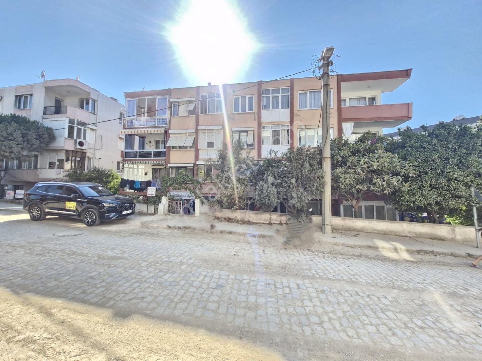 Huzurdan Ayvalıkta 2+1 Satılık Arakat Mükemmel Daire - Görsel 34