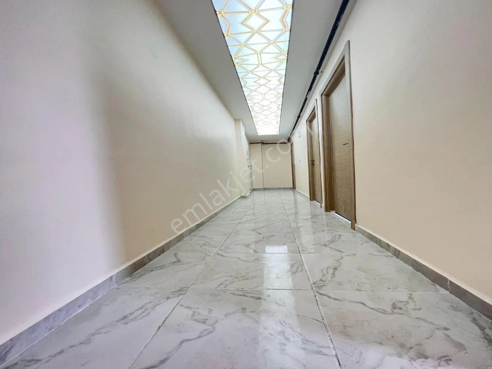 Sıfır Bina Park Cephe 2+1 Satılık Balkonlu Ara Kat Daire! - Görsel 8