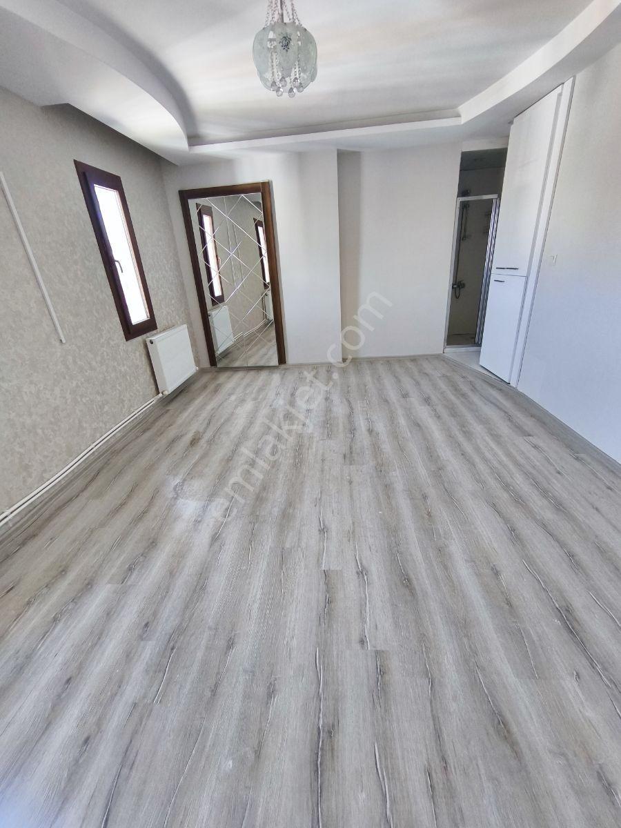Kardeş Emlak'tan Geniş Daire... - Görsel 21