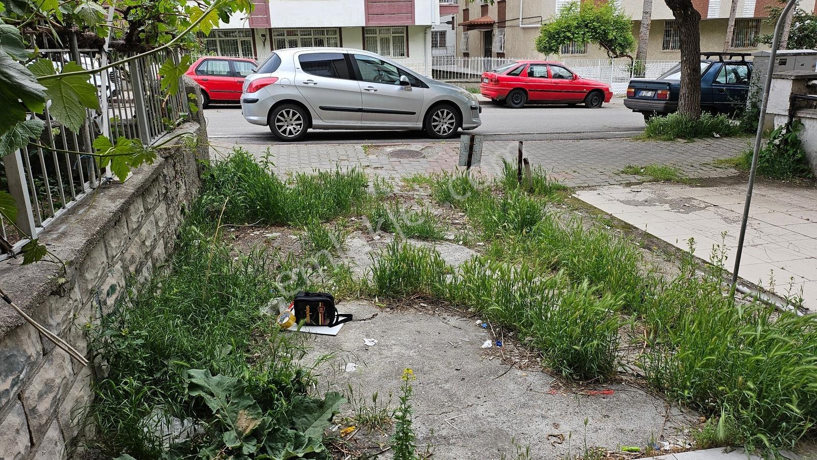 Kent Emlak'tan Abidin Paşada 15+15 Metre Wc Li Kiracılı Satılık Dükkan