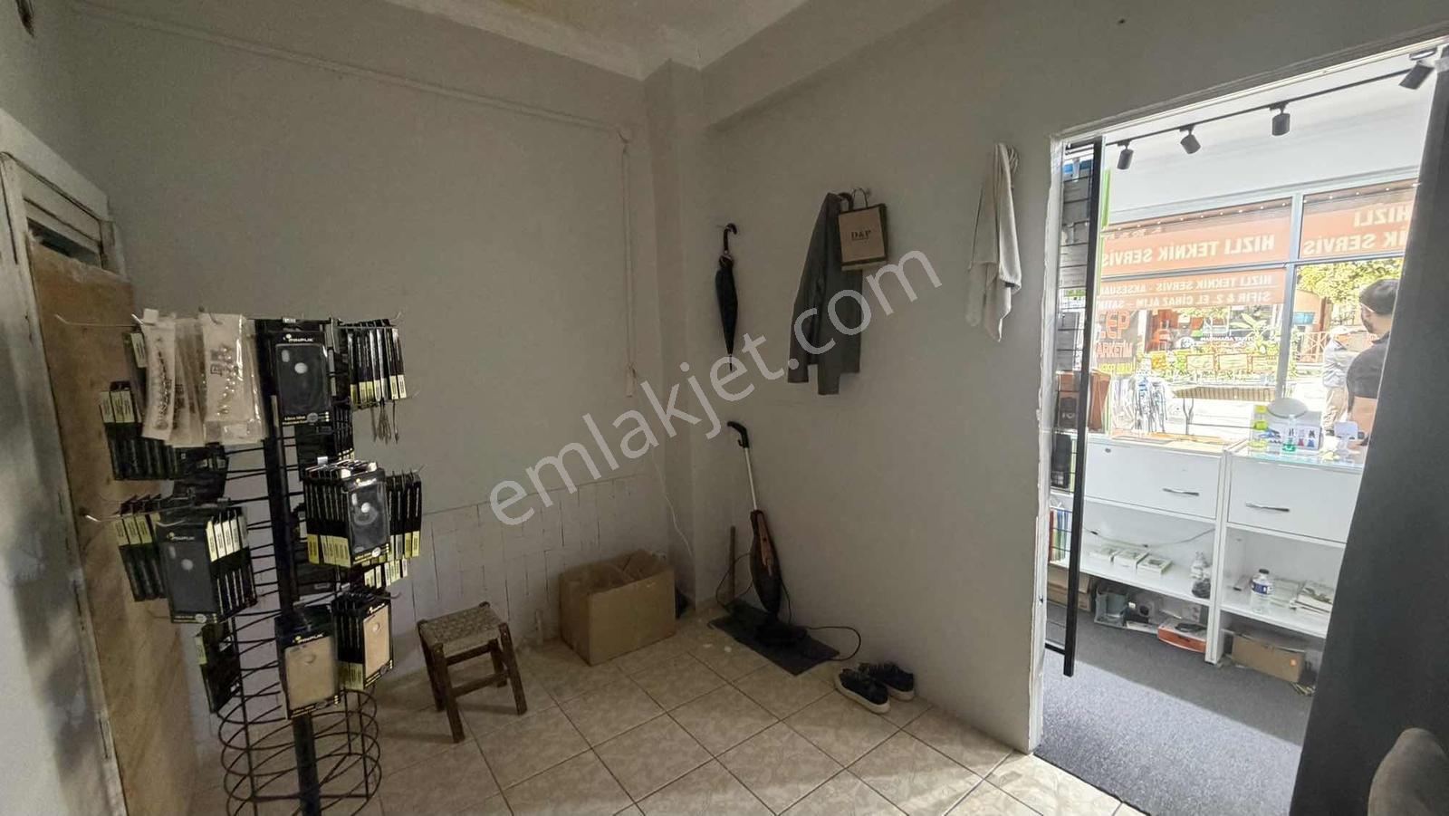 Yenimahalle Yürüyüş Yolunda Yüksek Cirolu İşlek Dükkan - Görsel 24