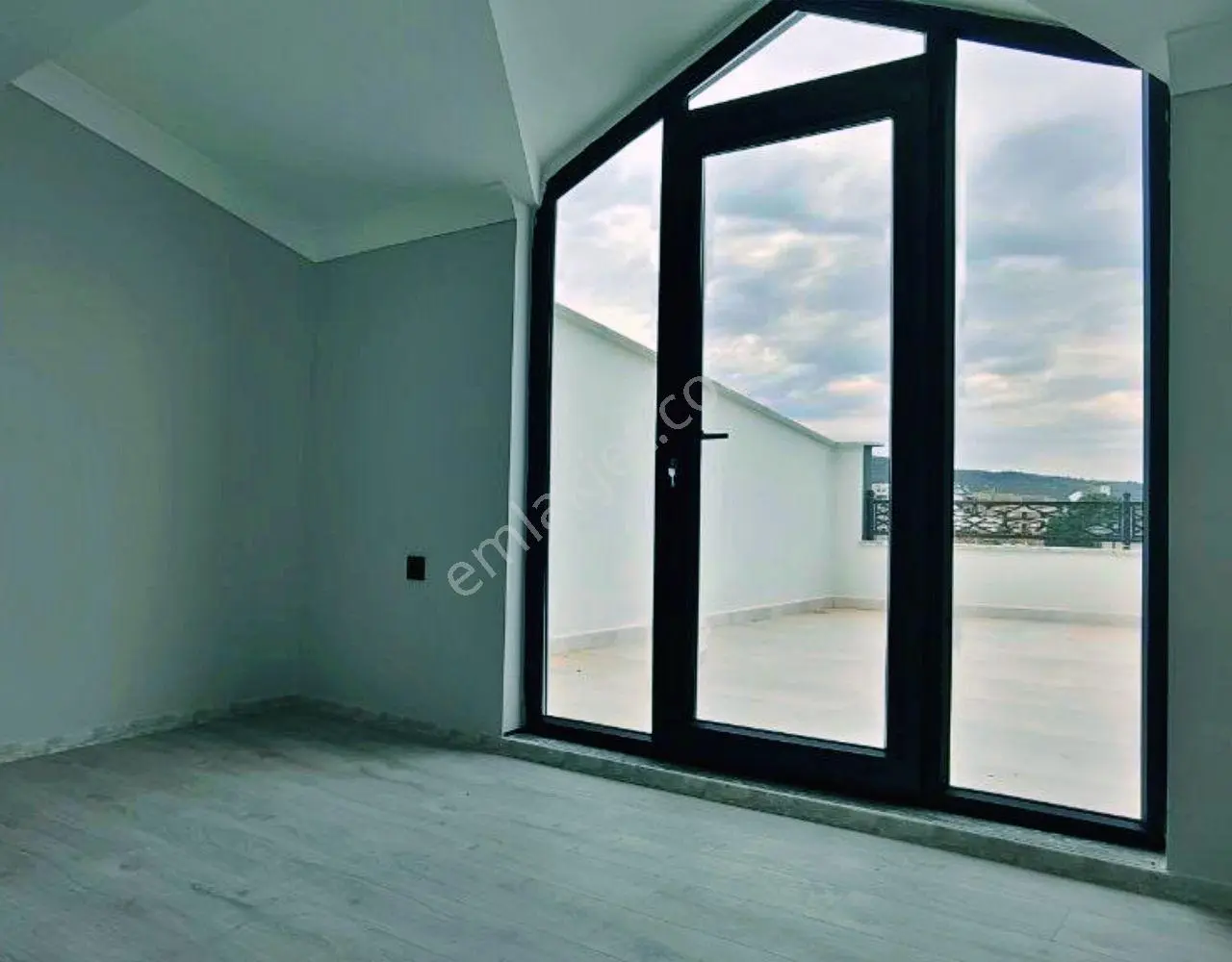 Uytundan Zeytinlide Doğayla İç İçe Satılık Ultra Lüks 4+1 Villa - Görsel 12