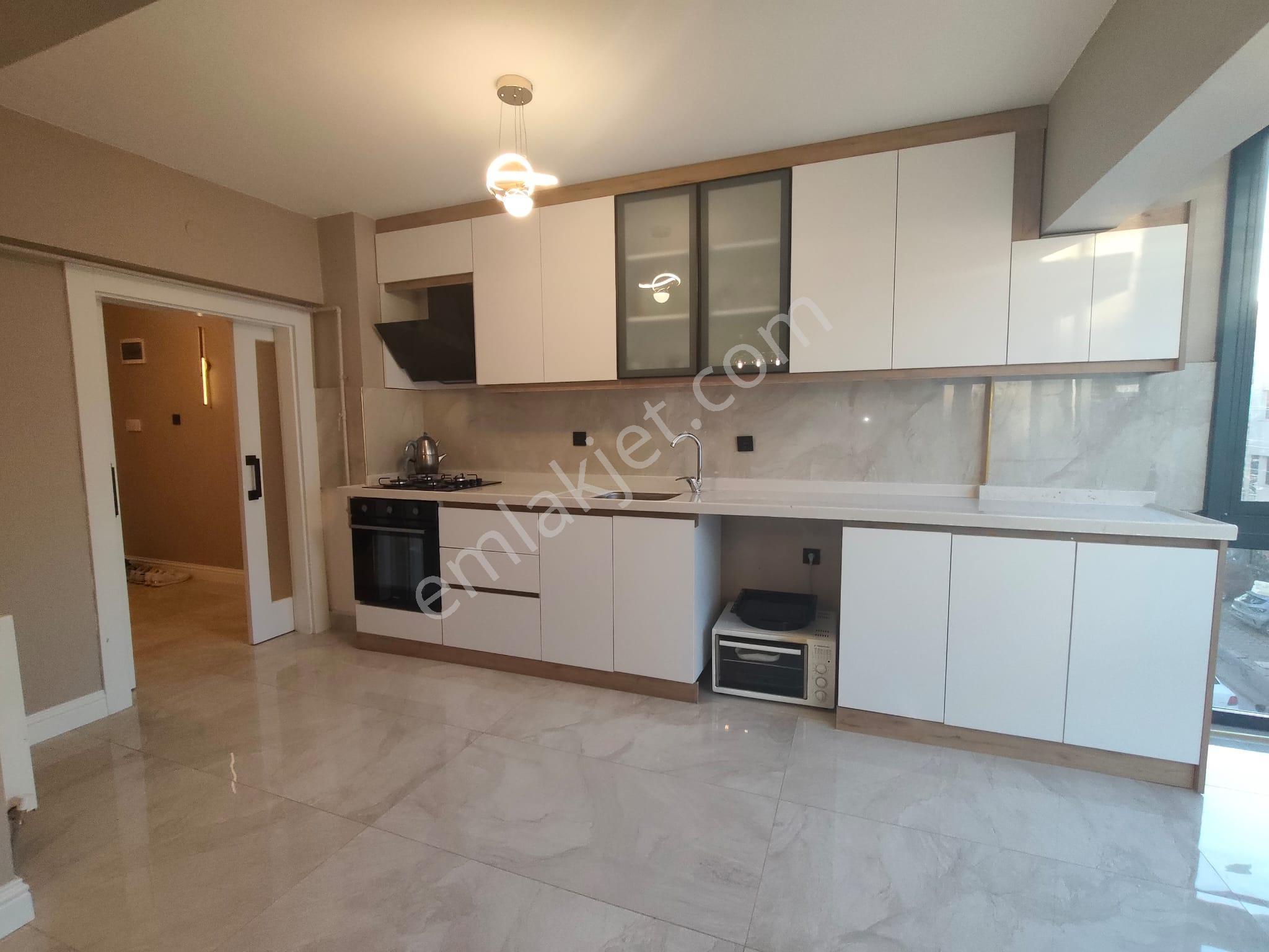 Yılmaz Gayrimenkul Den Akşemsettin Mah 3+1 Salona 2 Oda Bağımlı Fırsat Daire - Görsel 26