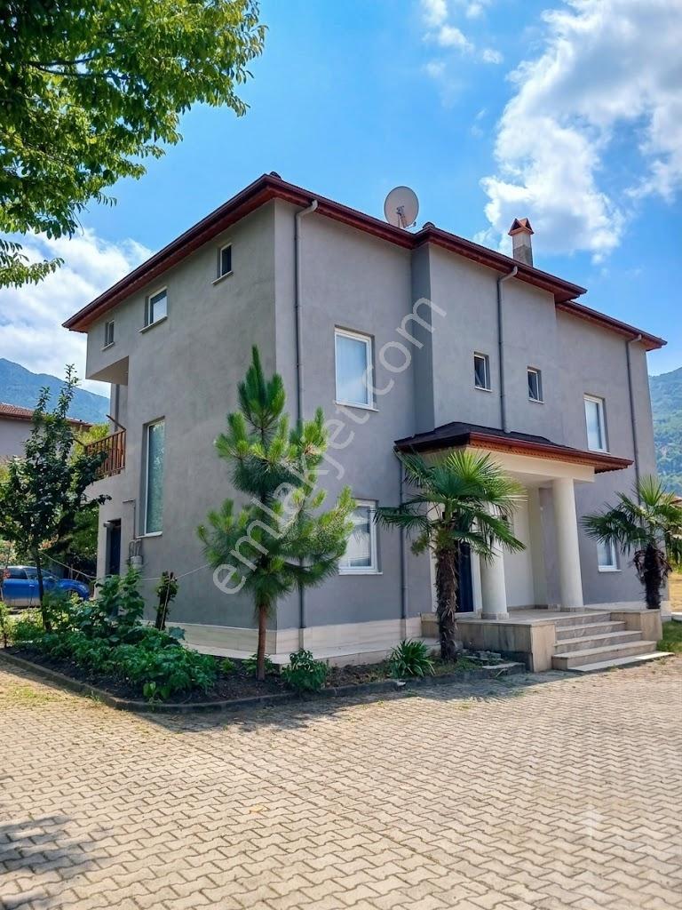 Suadiye Konakları'nda Havuzlu Satılık 5+1 Müstakil Villa - Görsel 6