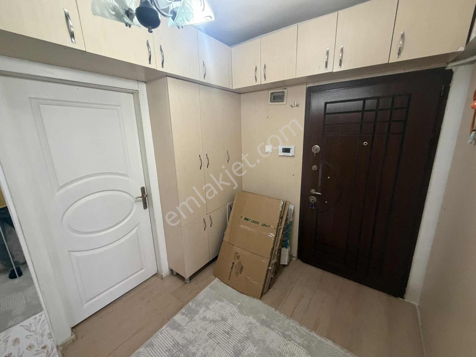 A L C Den Site İçi Metro Yakın Ara Katta 3+1 Satılık Daire - Görsel 9