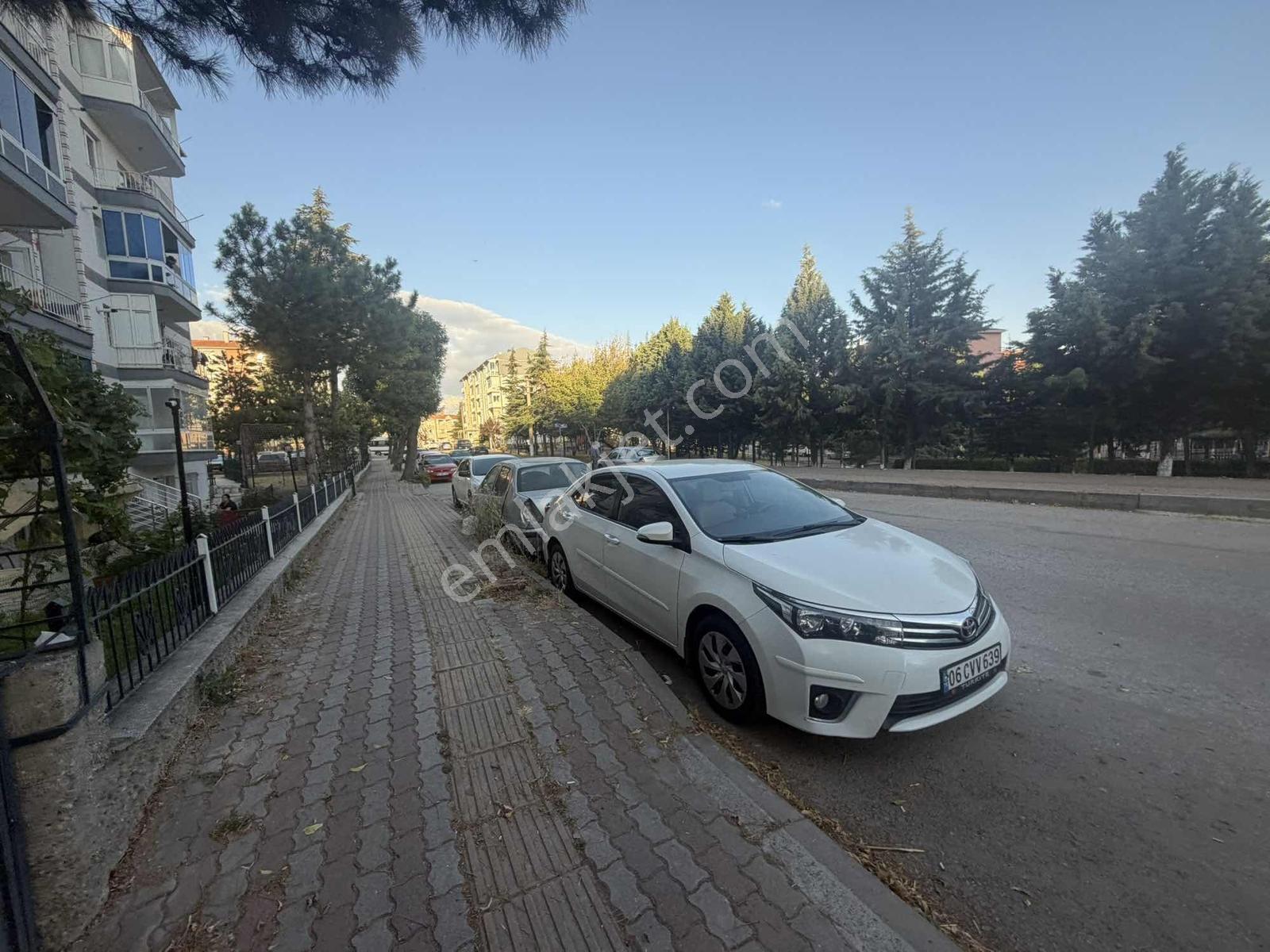 A L C Den Site İçi Metro Yakın Ara Katta 3+1 Satılık Daire - Görsel 22