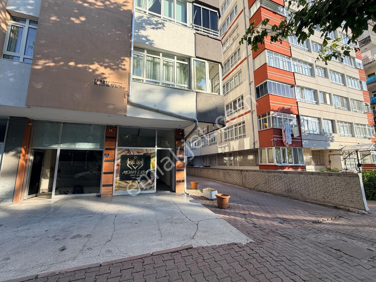 Bozantı 2 Cadde Üzerinde Satılık 2 İşyeri Tek Fiyat!