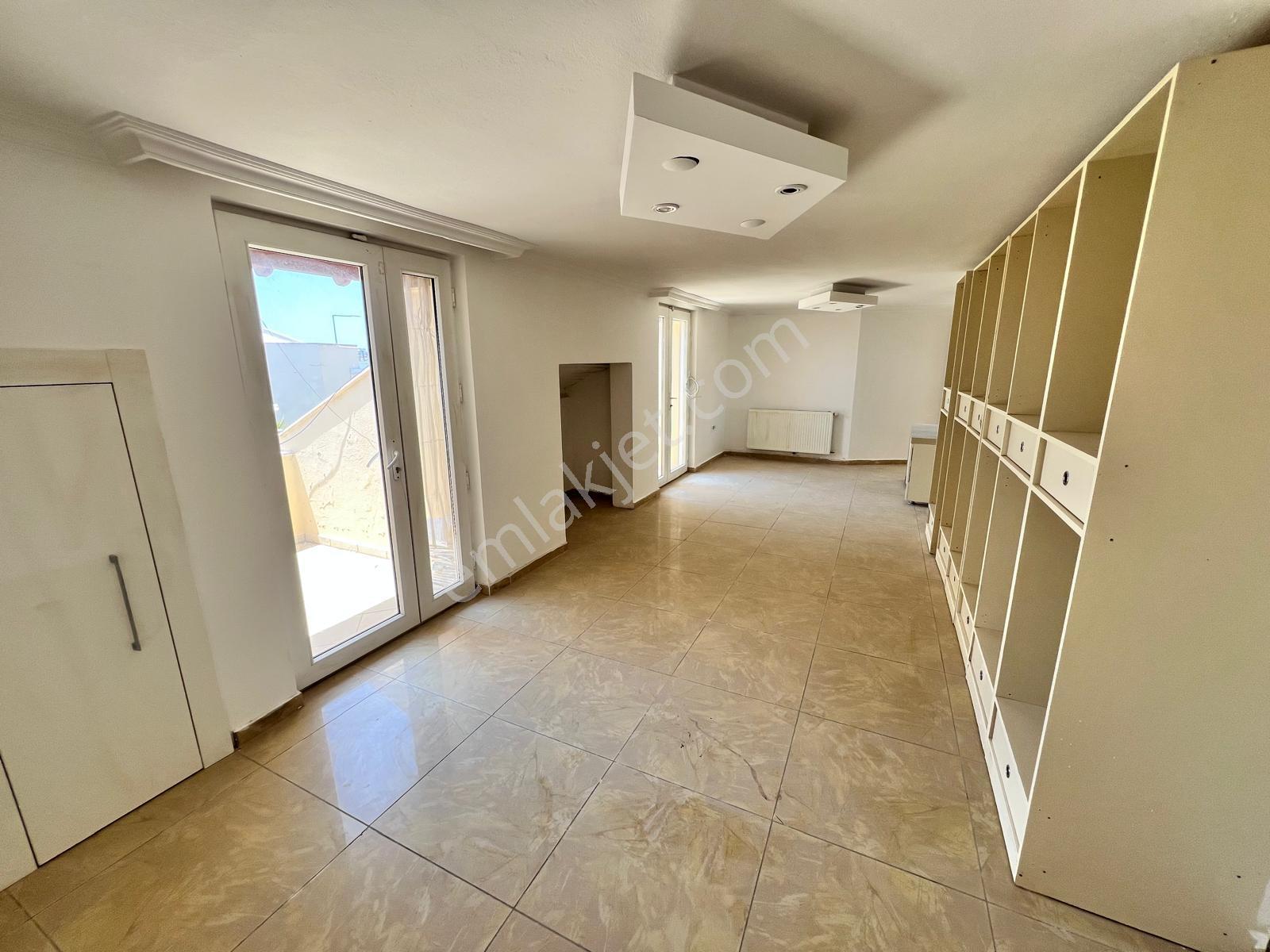 Antalya En Prestijli Bölgesinde Müstakil 2 Adet Satılık Villa - Görsel 9