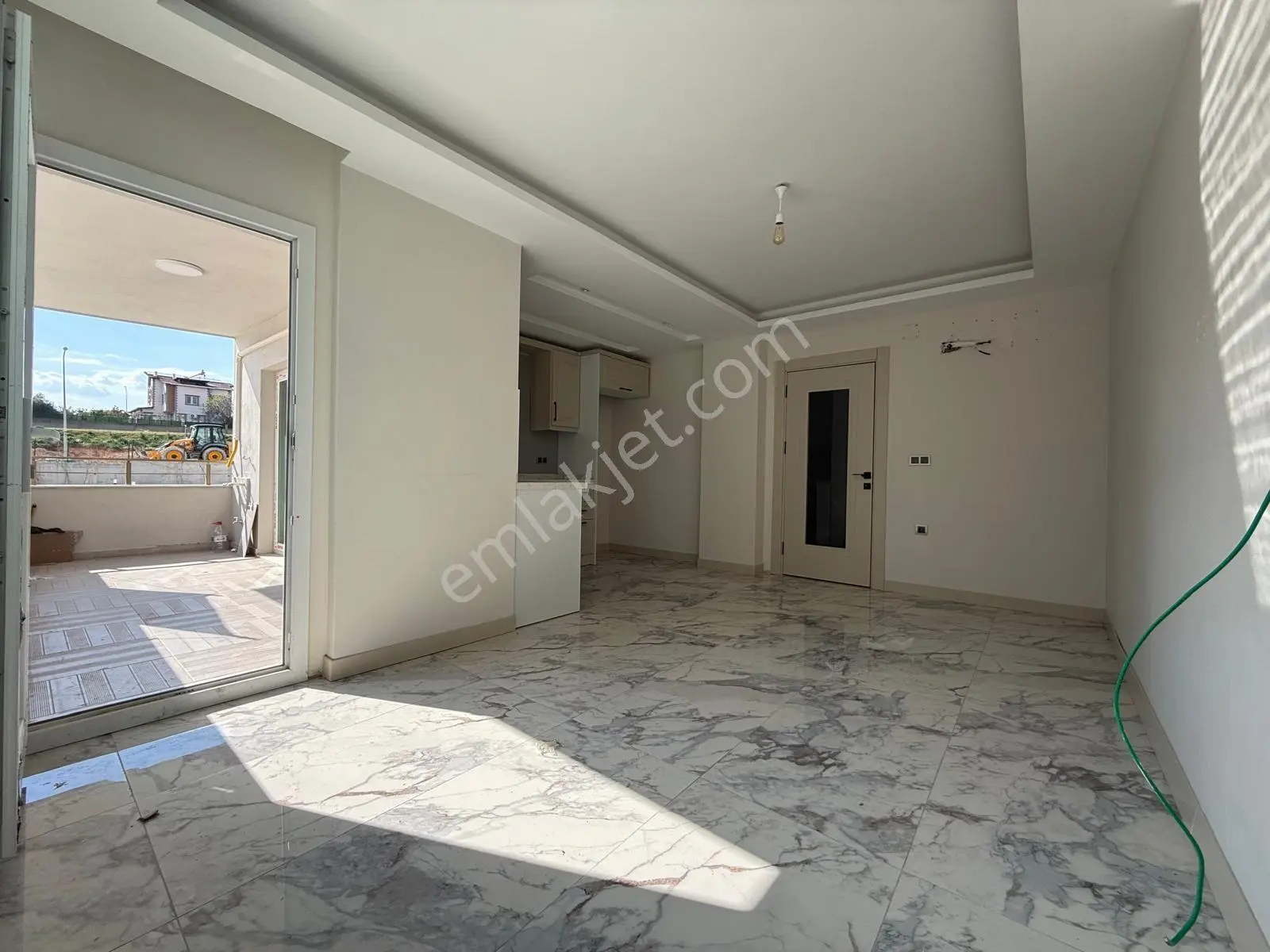 100.yıl -esentepe Mah.site İçerisin'de 2+1+a.mutfak Satılık Daire...... - Görsel 4