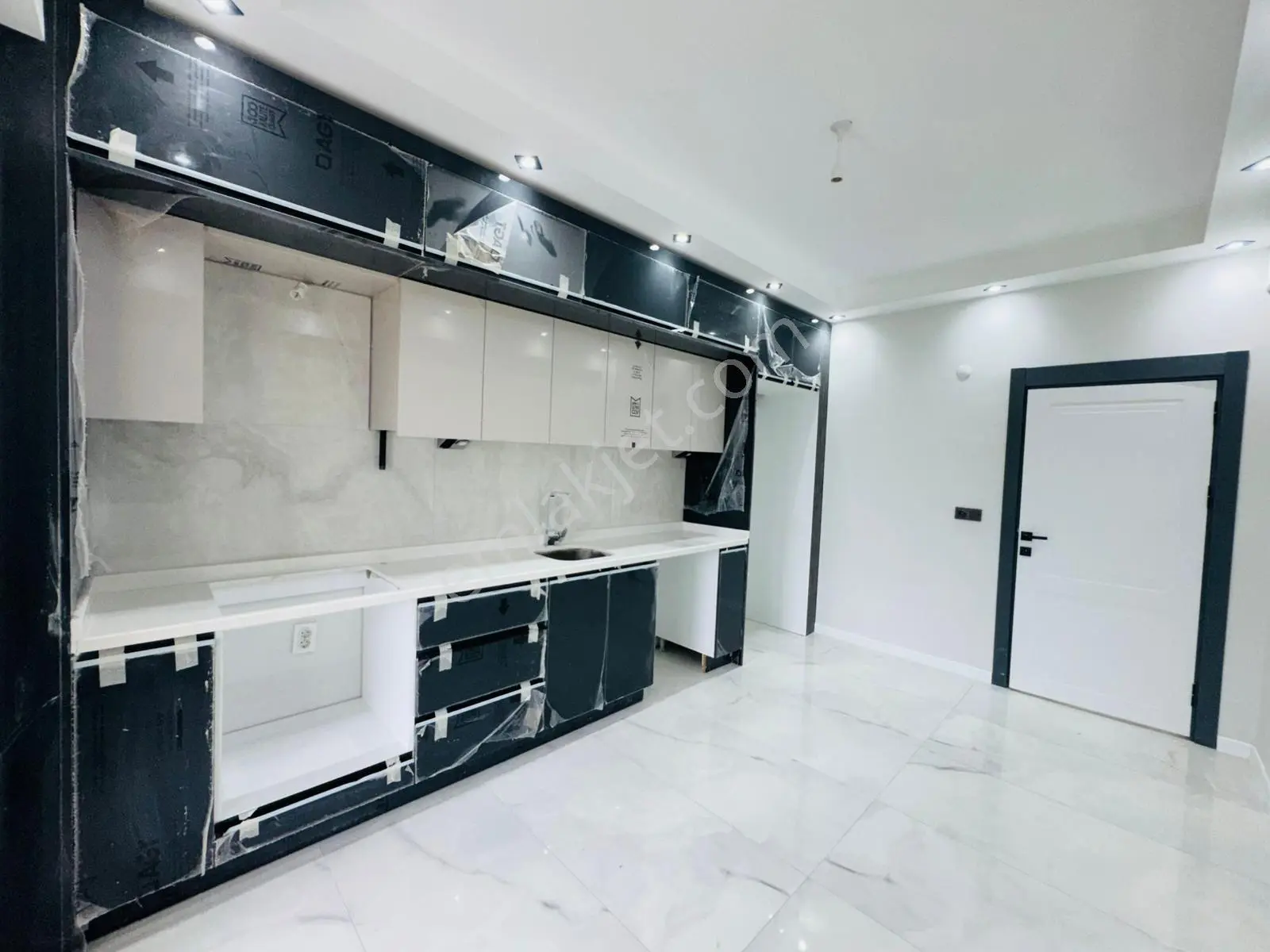 Mer-pa İnş.çerkezköy_tepe'de Site İçerisinde_ Arakat Sıfır 3+1