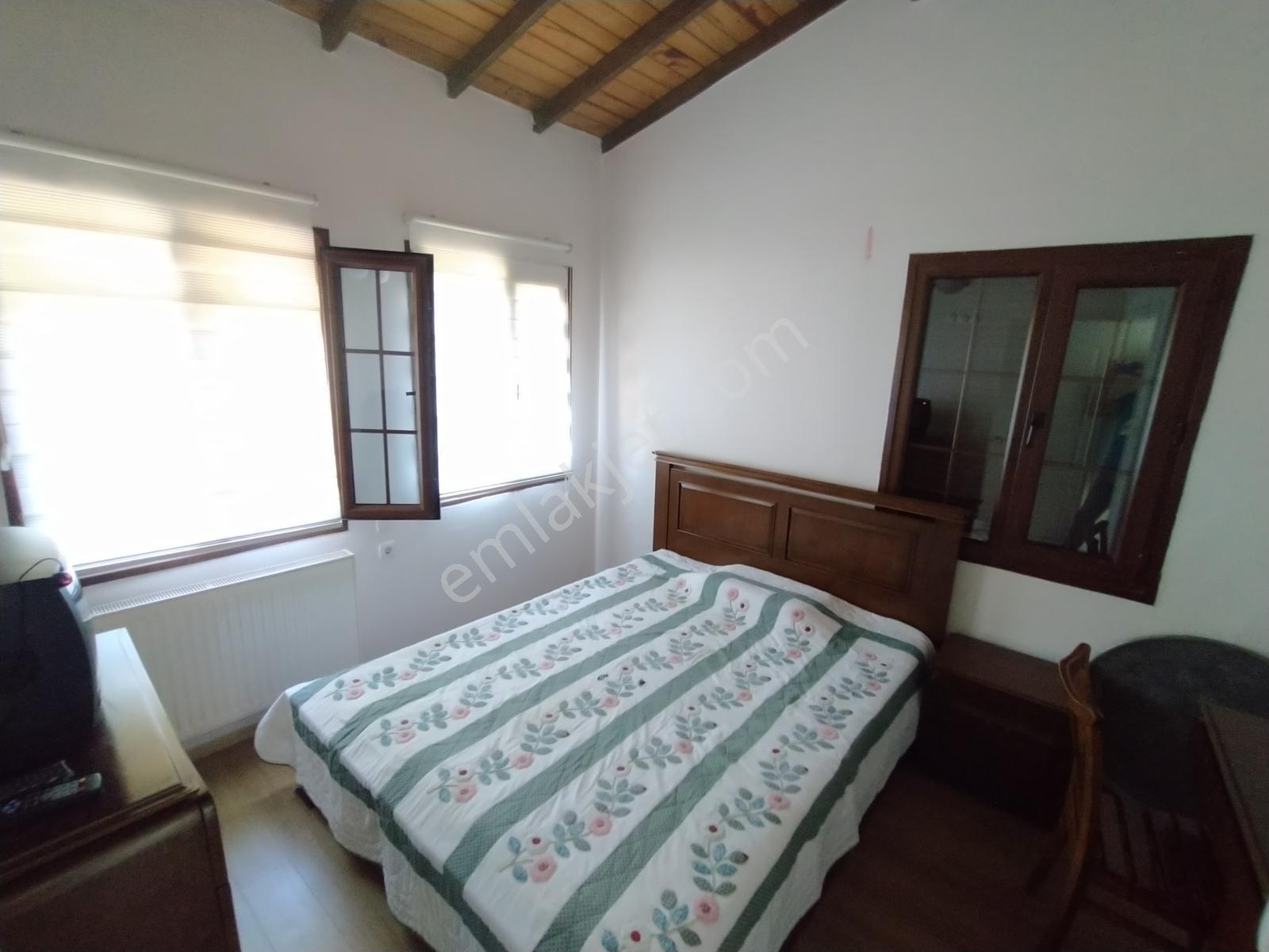 Kemalpaşada Site İçi Müstakil 4+1 Villa 250m2 Konut(1000m2bahçe) - Görsel 21