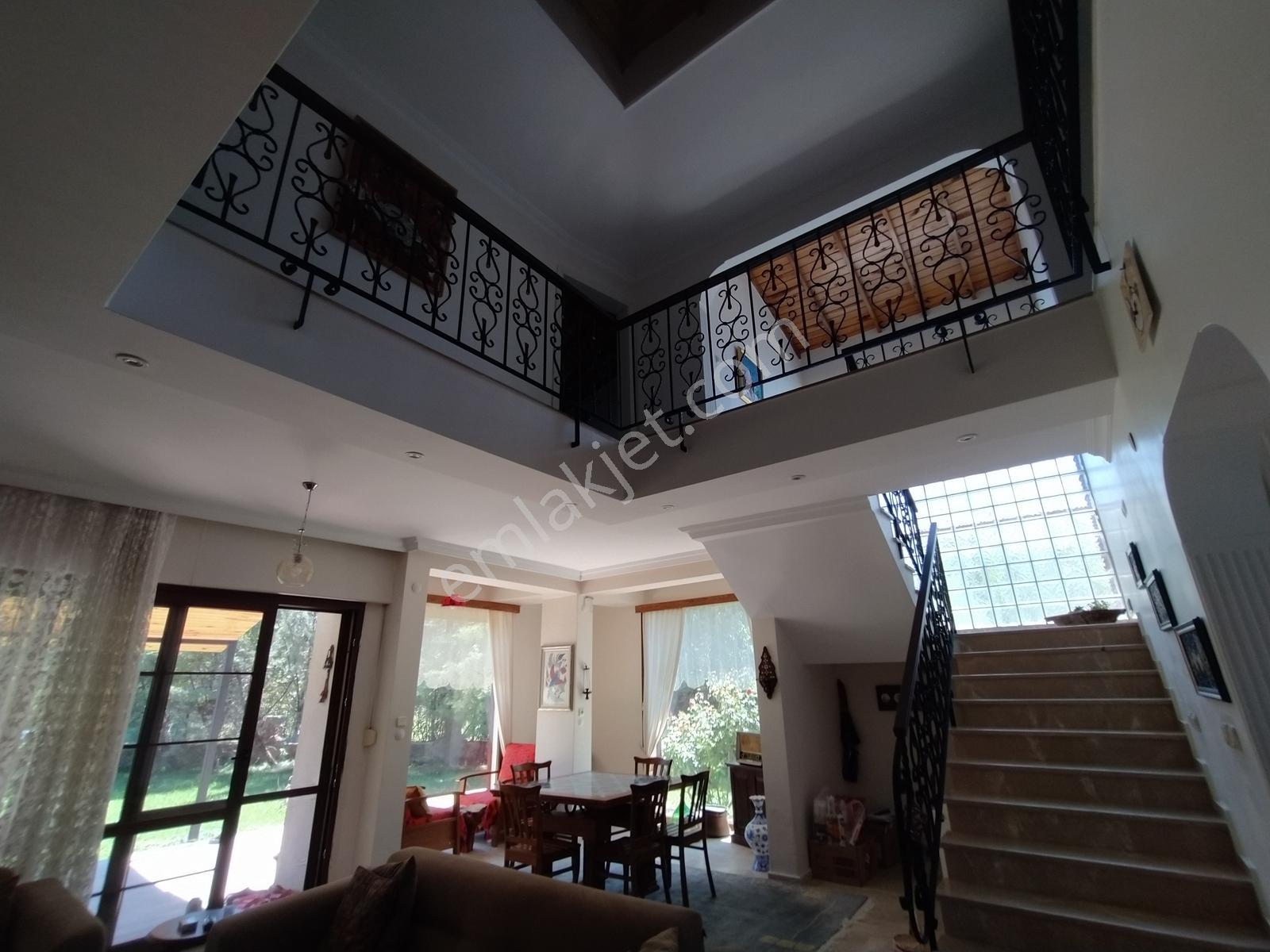 Kemalpaşada Site İçi Müstakil 4+1 Villa 250m2 Konut(1000m2bahçe) - Görsel 33