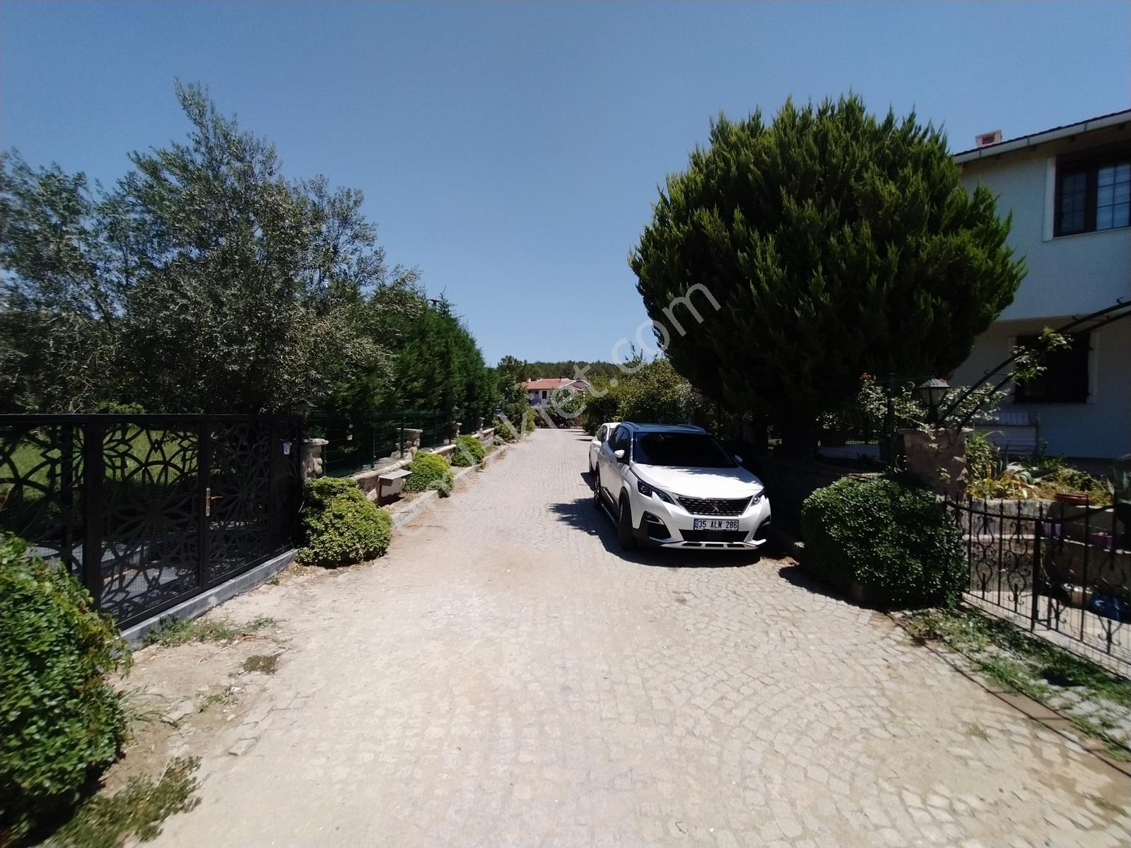 Kemalpaşada Site İçi Müstakil 4+1 Villa 250m2 Konut(1000m2bahçe) - Görsel 6