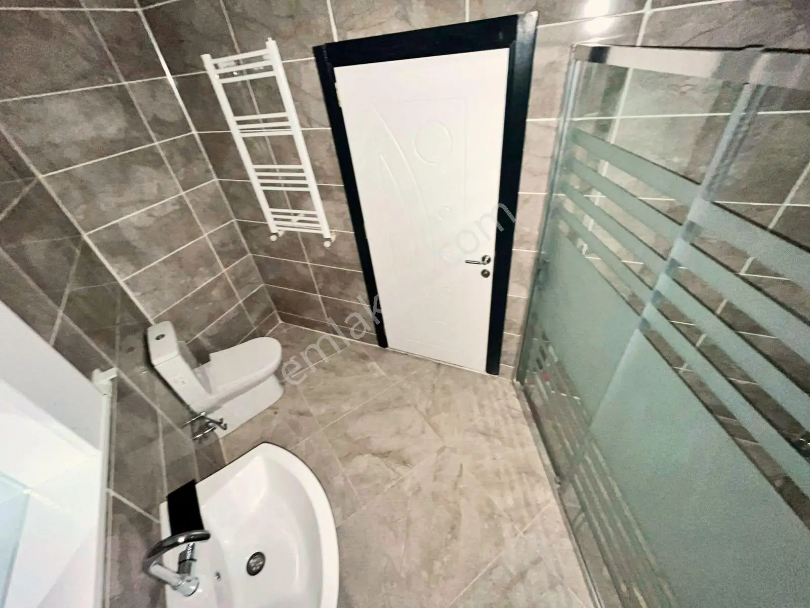 Blue Life Egenden Gerçek İlan Tuzcumuratta Satılık Doğalgaz Kombili Ön Cephe 2+1şık Daire - Görsel 25