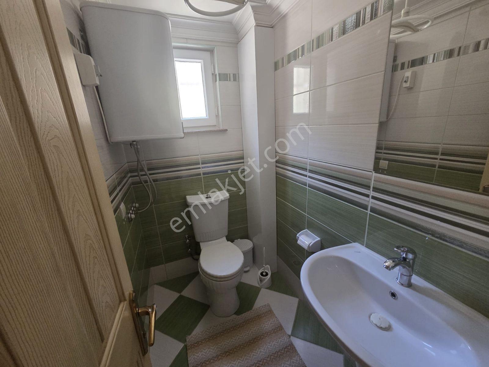 Yenifoça'da Tam Müstakil Doğa Ve Deniz Manzaralı Satılık Villa - Görsel 32