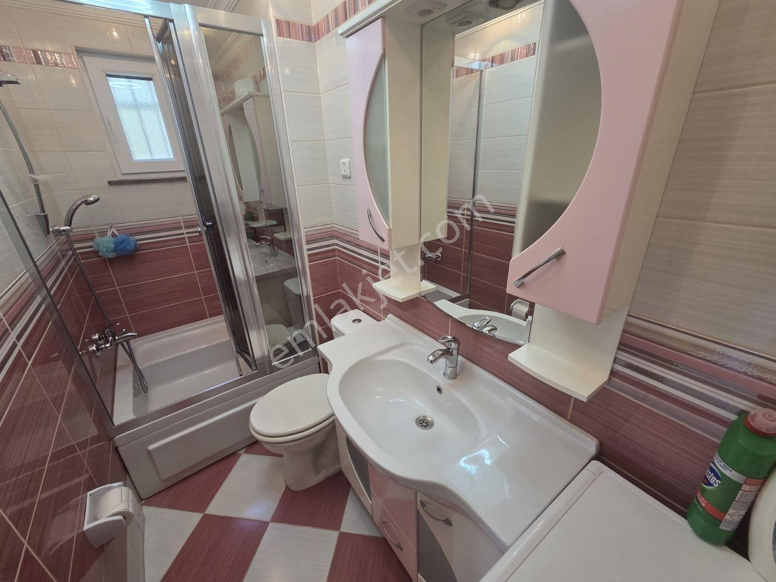 Yenifoça'da Tam Müstakil Doğa Ve Deniz Manzaralı Satılık Villa - Görsel 35