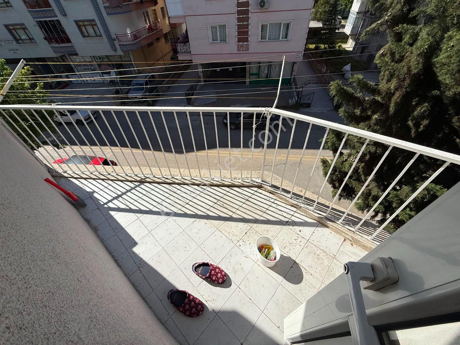 M.ç. Emlaktan Akşamsettin Mahallesinde Merkeze Yakın 3+1 Ön Cphede - Görsel 28