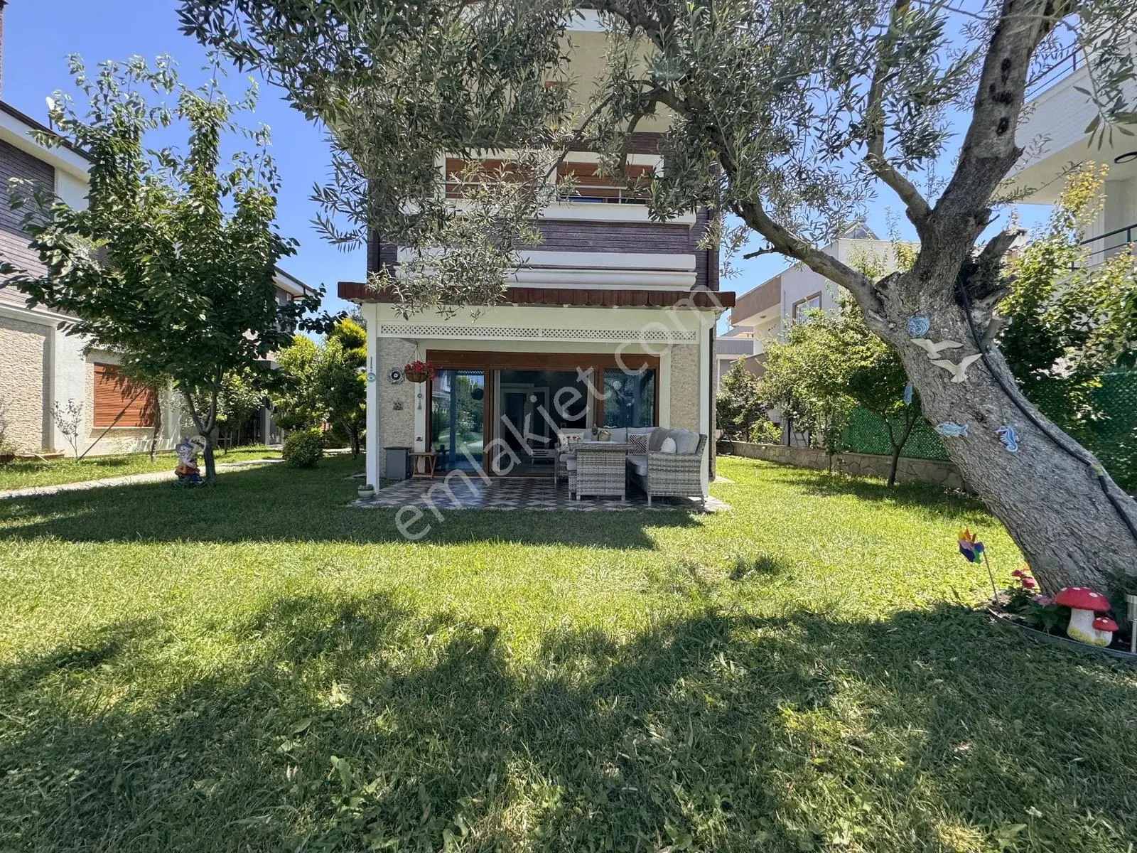 ▀ Yetkili Güç'ten Akçay'da Yüzme Havuzlu Denize 600m Lüx 3+1 Villa - Görsel 26
