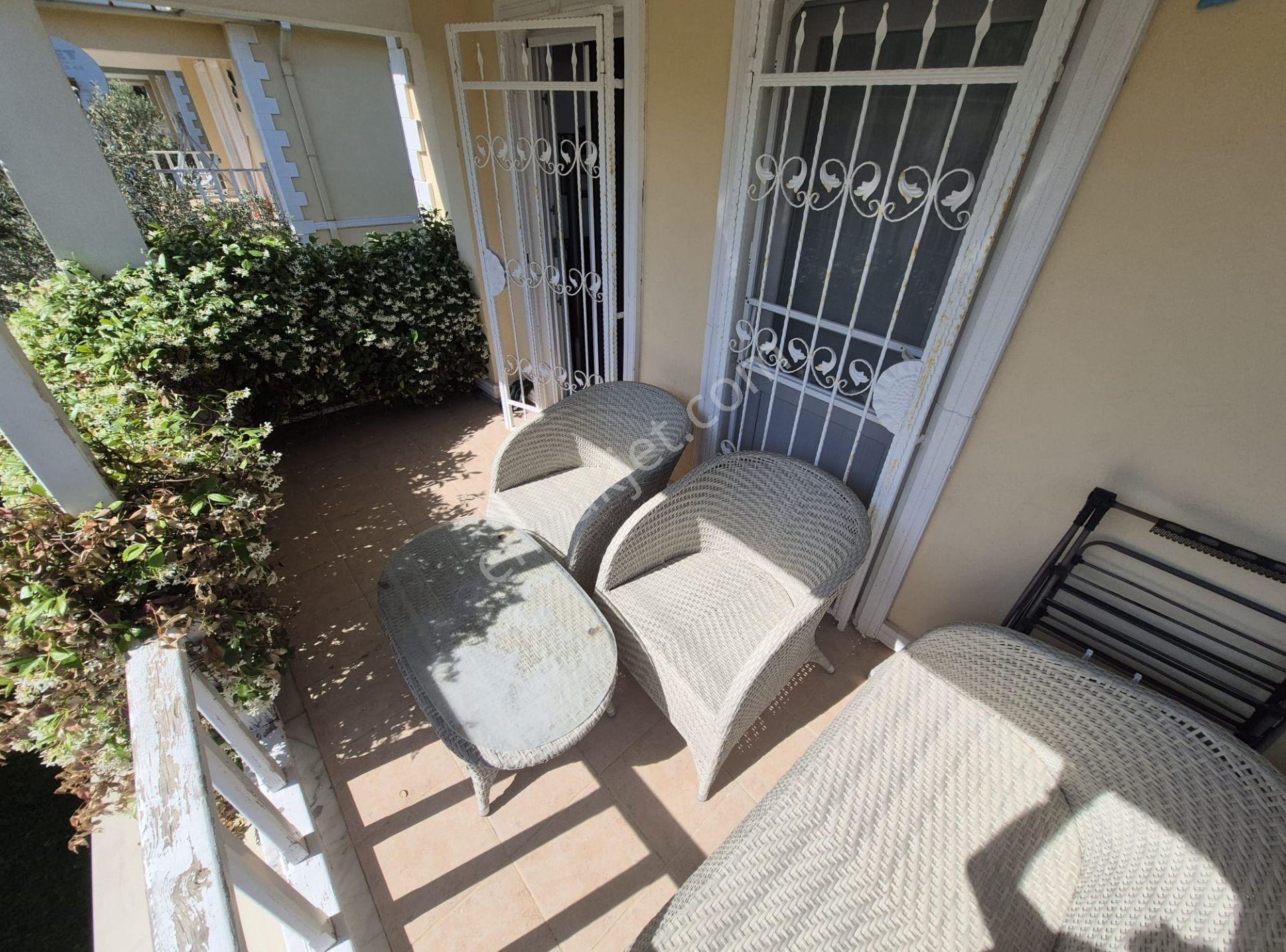 Güre'de Havuzlu Site İçinde Full Eşyalı Satılık Villa - Görsel 25