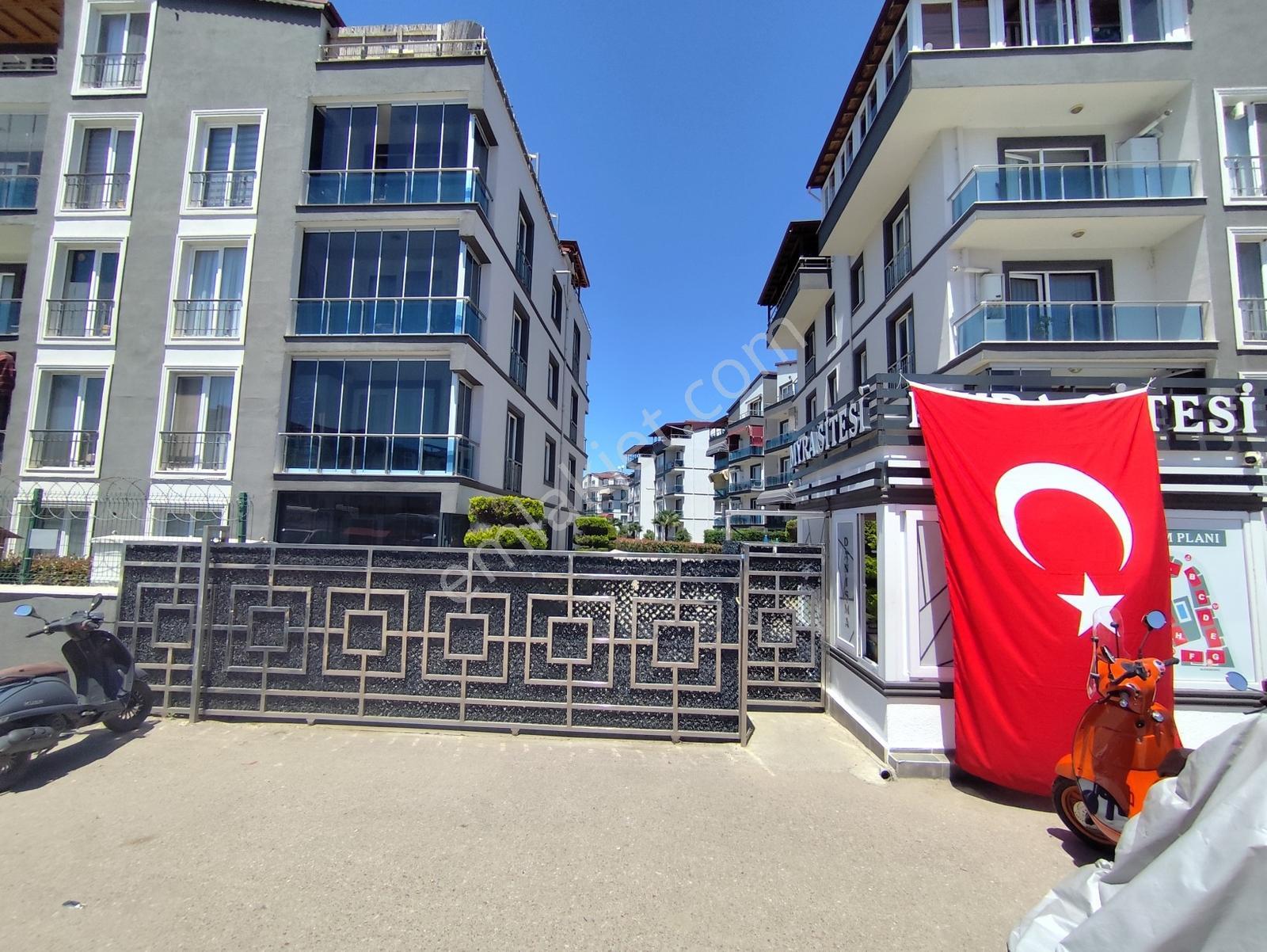 Kocaeli İzmit Yahyakaptan Myra 3 Arakat 1+1 Boş Satılık Daire - Görsel 33