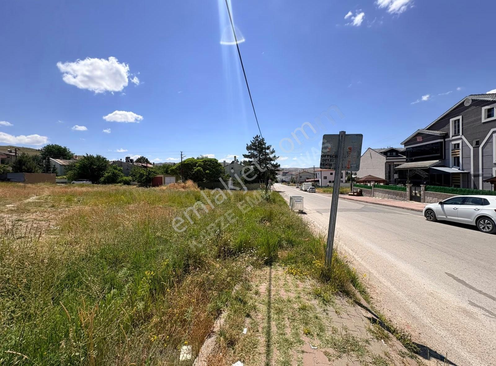 Sivas Merkez Karşıyaka'da 340m² Satılık Köşe Parsel Arsa - Görsel 12