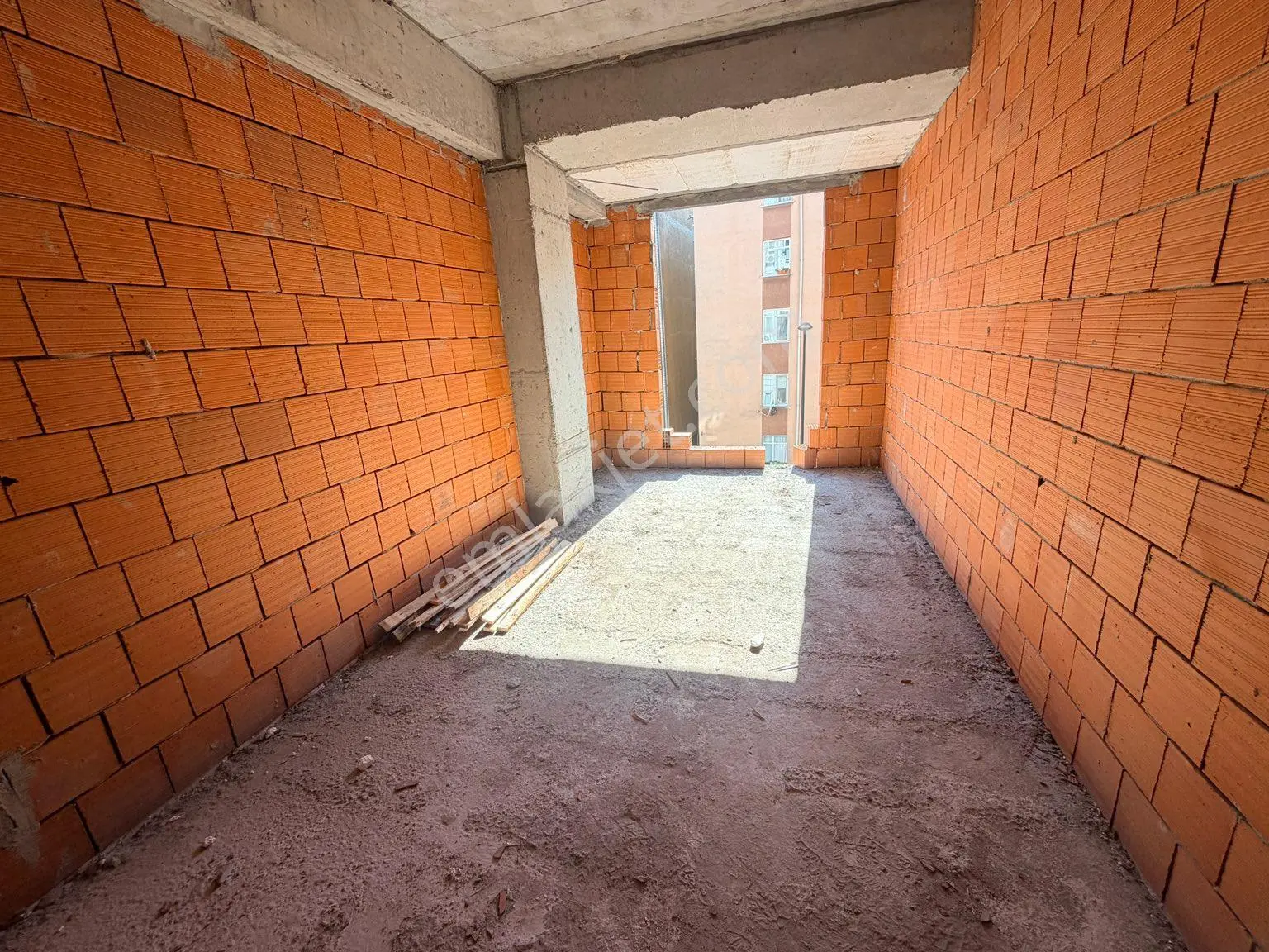 Bahçelievler Kocasinan Cadde Üzeri Satılık Sıfır Daire 2+1 3 Kat - Görsel 10