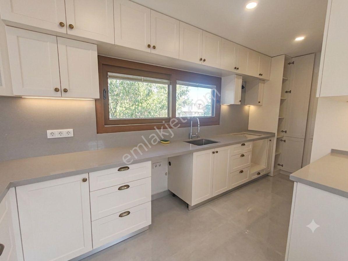 Akarca Müstakil Denize Yakın 3+1 Ebeveyn Satılık Villa Rw Akar - Görsel 25