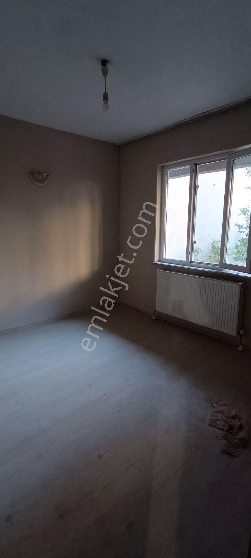 Gazi Mahallesi'nde Merkezi Konumlu 2+1 Kiralık Daire - Görsel 8