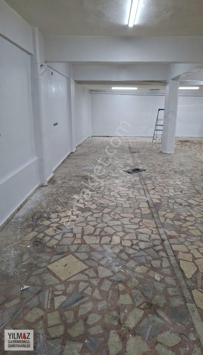 Yılmaz Gayrimenkulden Şemsipaşada 160 M Wc Li Otomatik Kepenkli