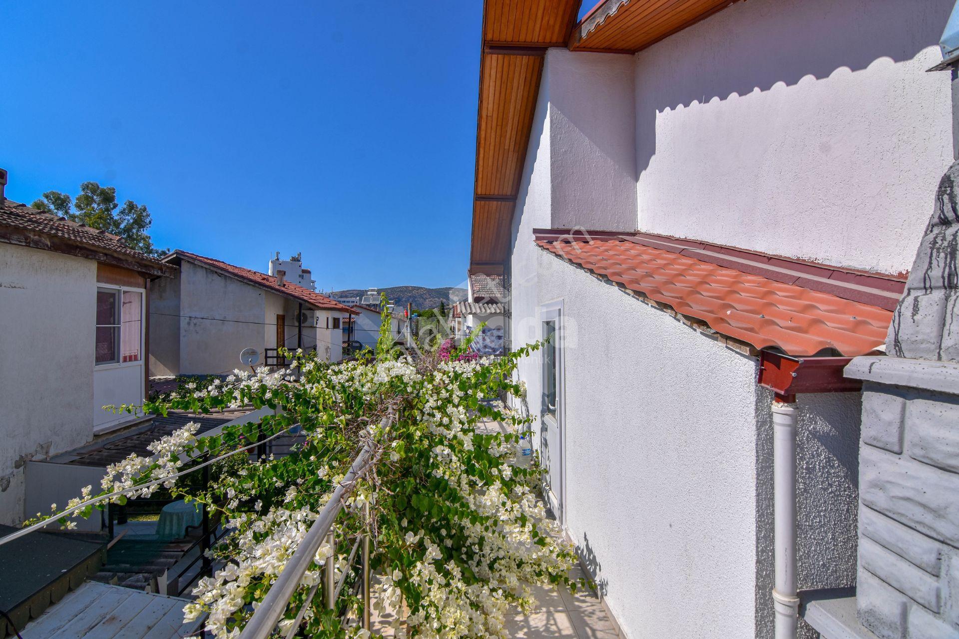 Kuşadası'nda Denize 250 Metre Teraslı Fırsat 2+1 Villa - Görsel 29